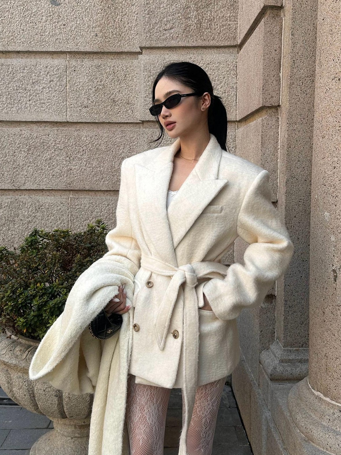 rovente Warm Wool Blend Double Breasted Oversized Commuter Women Ivory Shawl Wool Coats