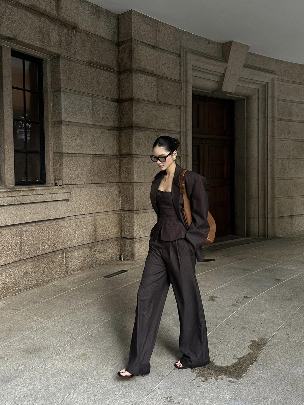 rovente Elastic Waist Minimalist Stripe Workwear Women Pocket Brown Wide Leg Pants