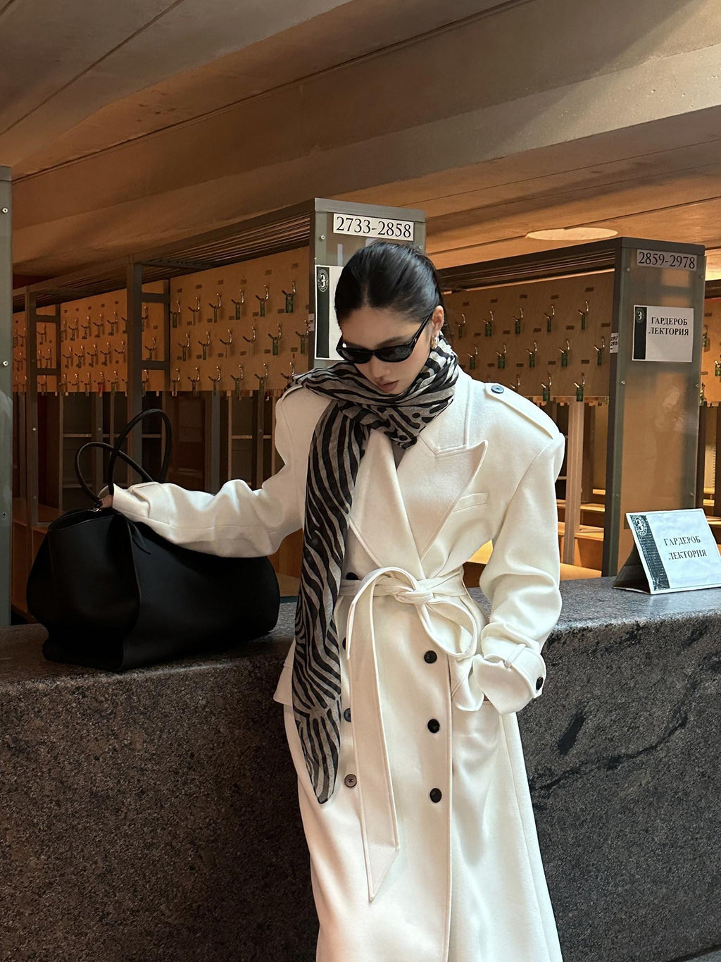 rovente Thick Double Breasted Oversized Long Blazer Lapel Commuter Women Wool Coats
