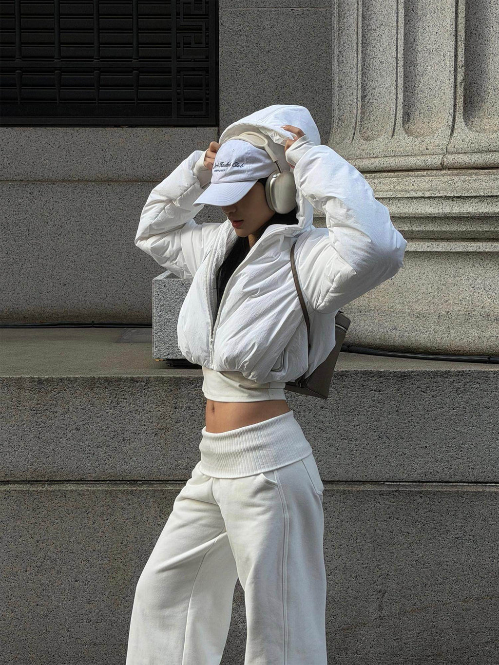 rovente Warm Thick Hooded Loose Minimal Commuter Nylon Zipper Pocket White Puffe Jackets