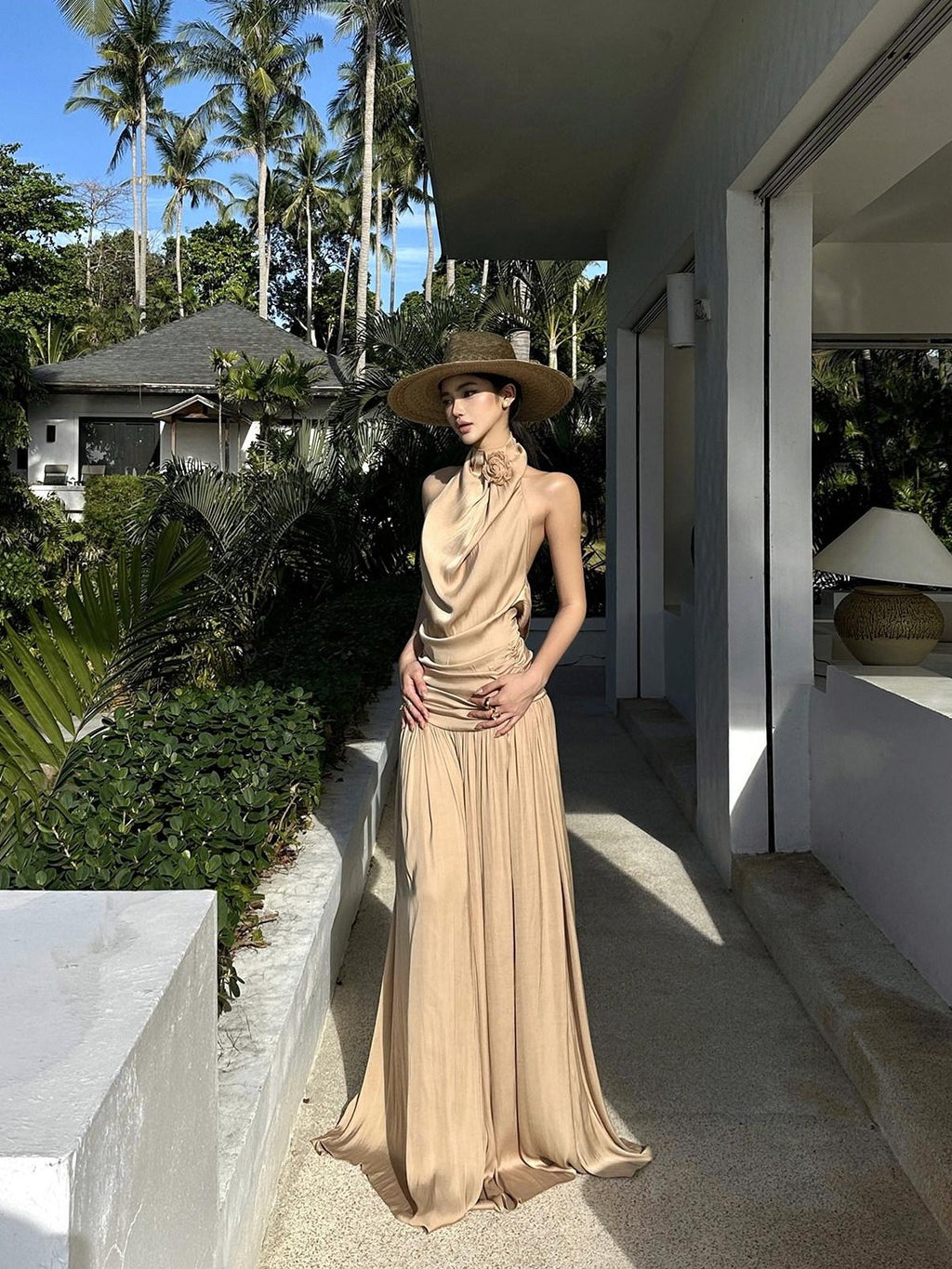 rovente Elegant Halter Neck Slim Fit A Line Solid Polyester Party Travel Maxi Desses