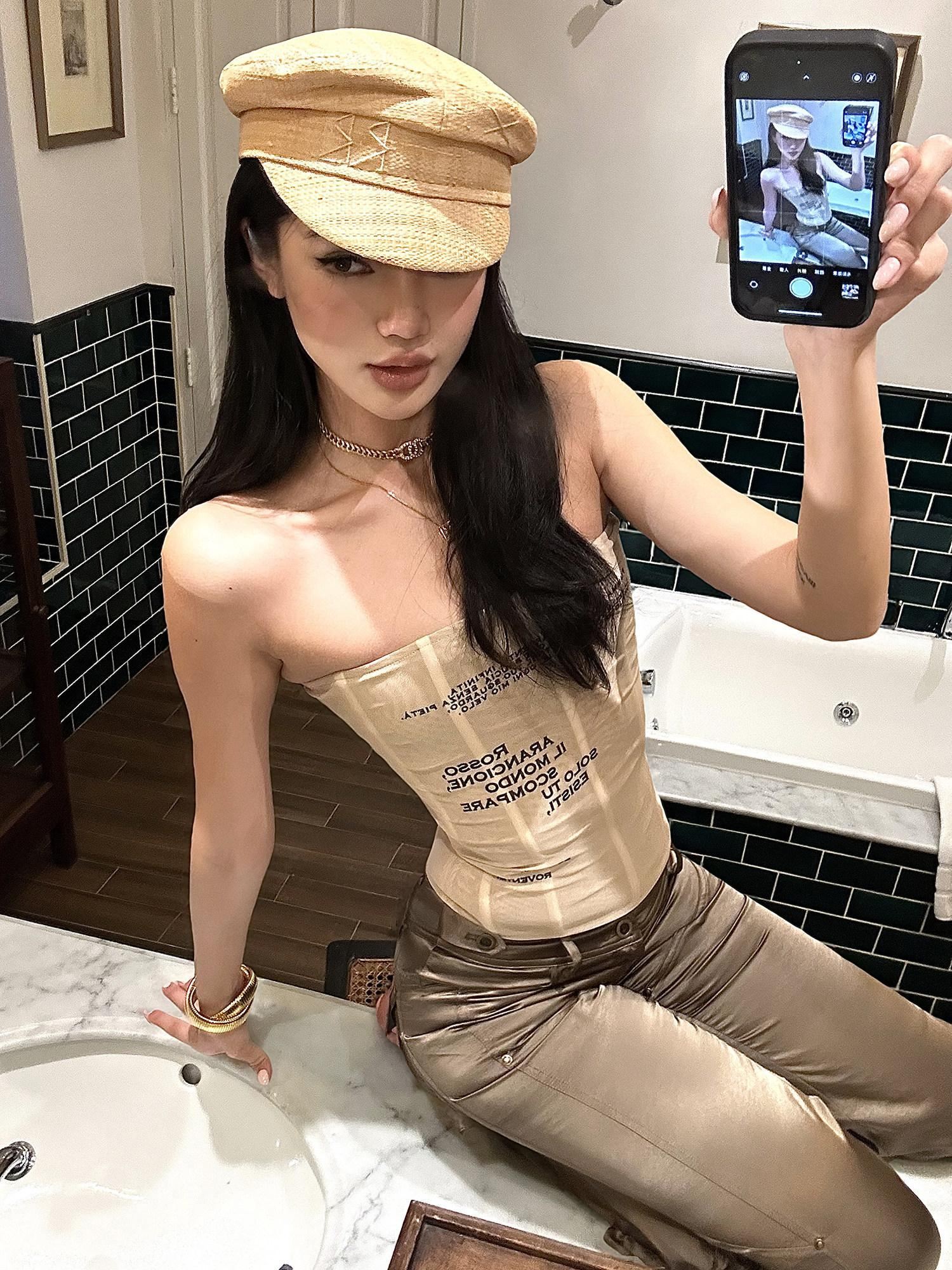 rovente Soft Knit Slim Fit Short Length Original Design Casual Solid Nude Tank Tops