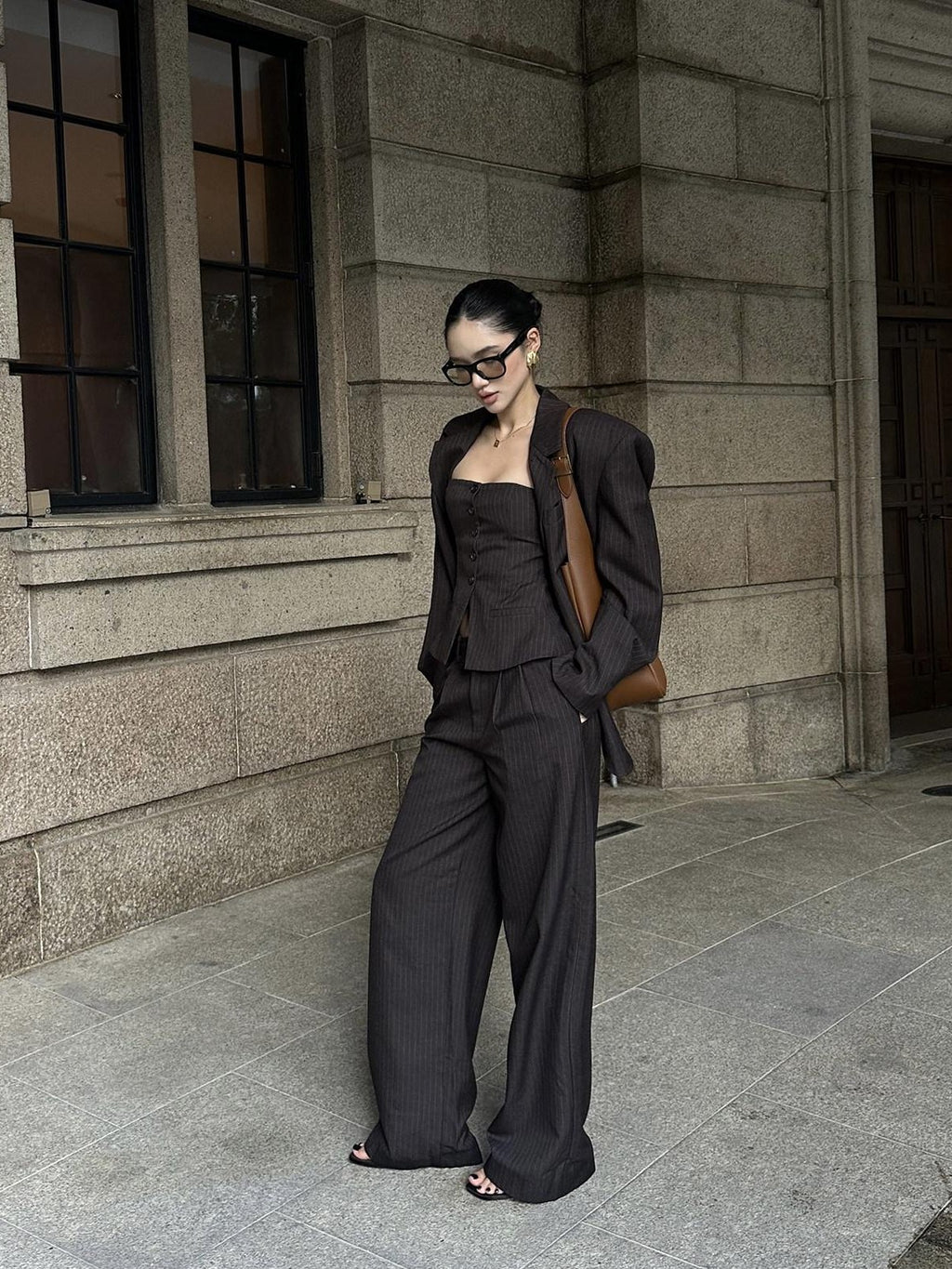 rovente Elastic Waist Minimalist Stripe Workwear Women Pocket Brown Wide Leg Pants