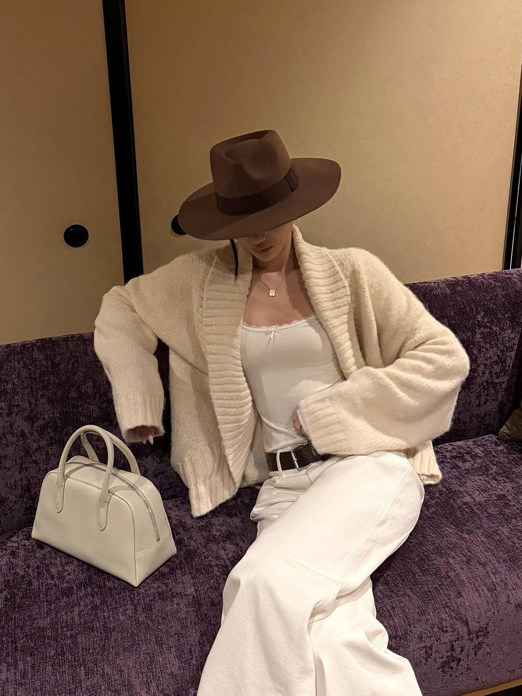 rovente Comfortable Soft Knit Asymmetrical Relaxed Fit For Women Daily White Cadigans