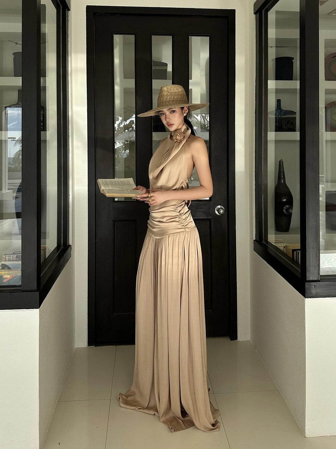 rovente test Elegant Halter Neck Solid Apricot Sleeveless Slim A Line Party Women Maxi Dresses