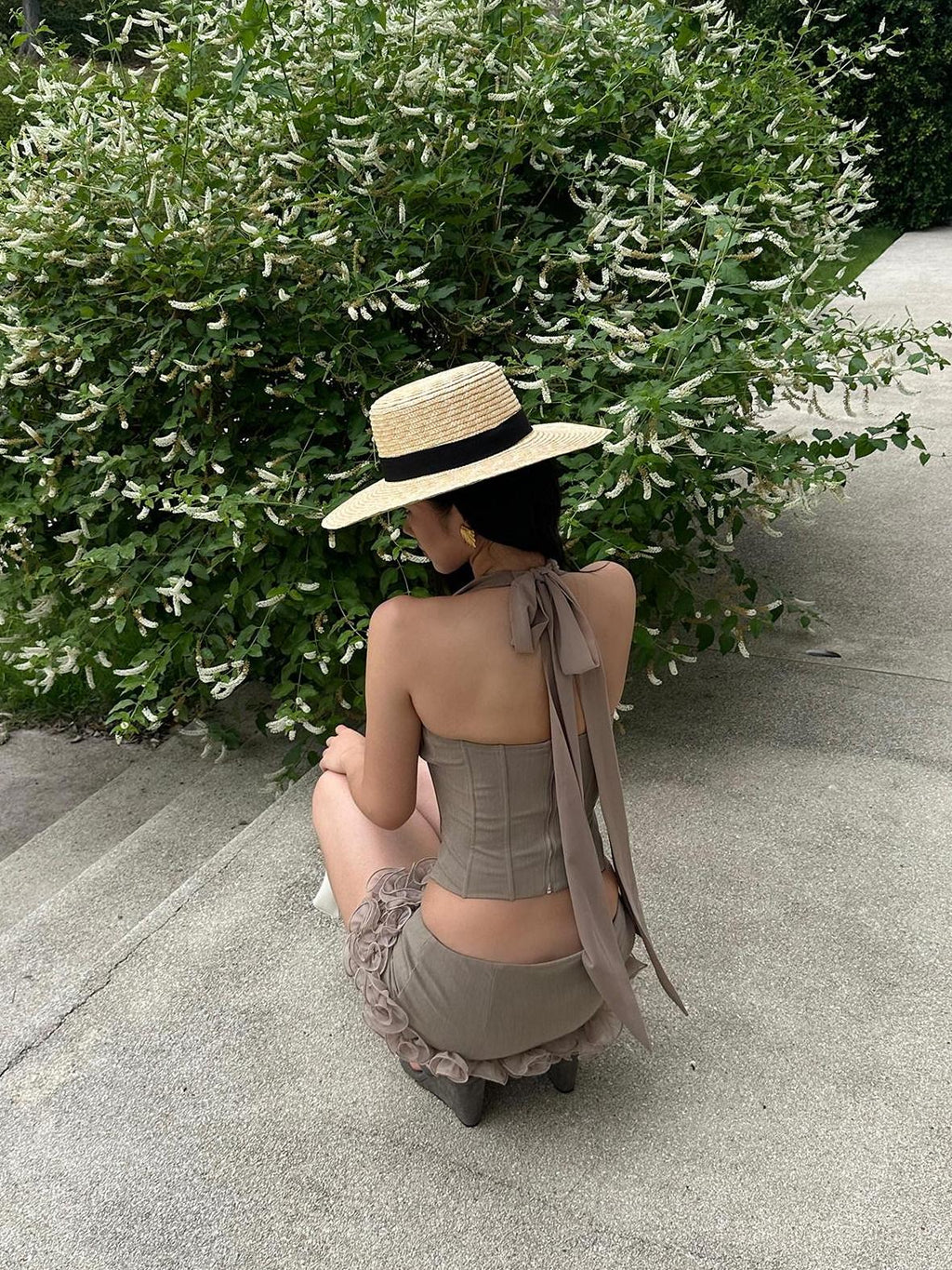 rovente Original Backless V-neck Halter Slim Fit Padded Crop Women Khaki Camisoles