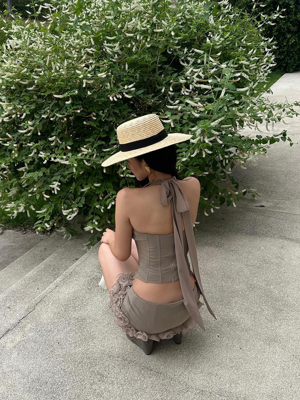 rovente Original Backless V-neck Halter Slim Fit Padded Crop Women Khaki Camisoles