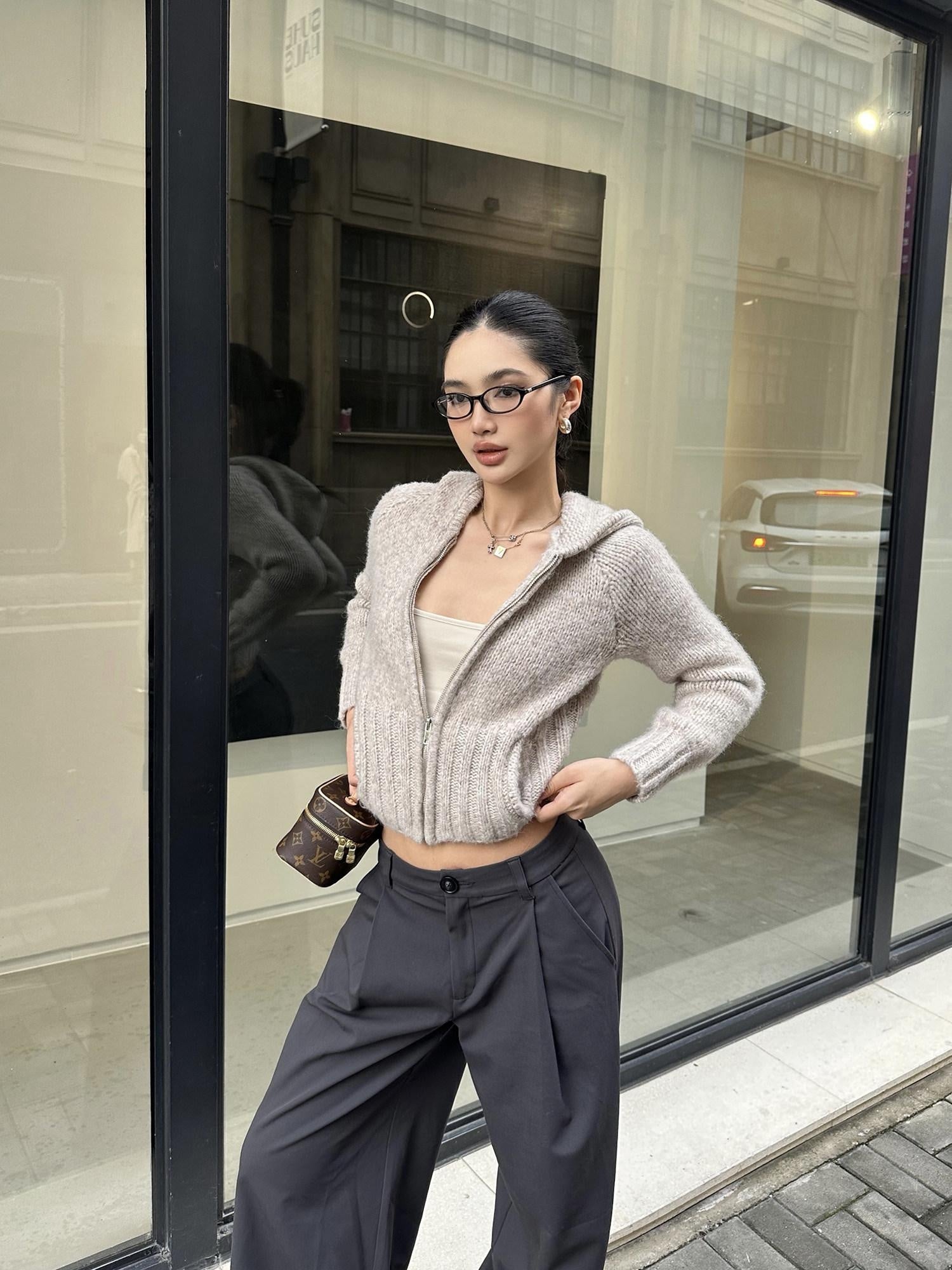 rovente Minimal Casual Natural Waist Zipper Straight Women Solid Grey Wide Leg Pants