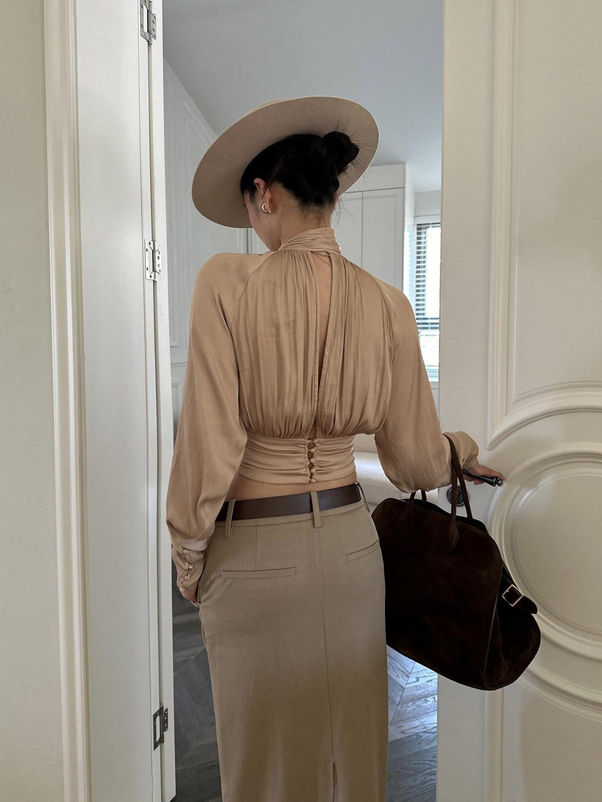 rovente Elegant Slim Waist Stand Collar Women Party Nude Polyester Long Sleeve Cop Tops