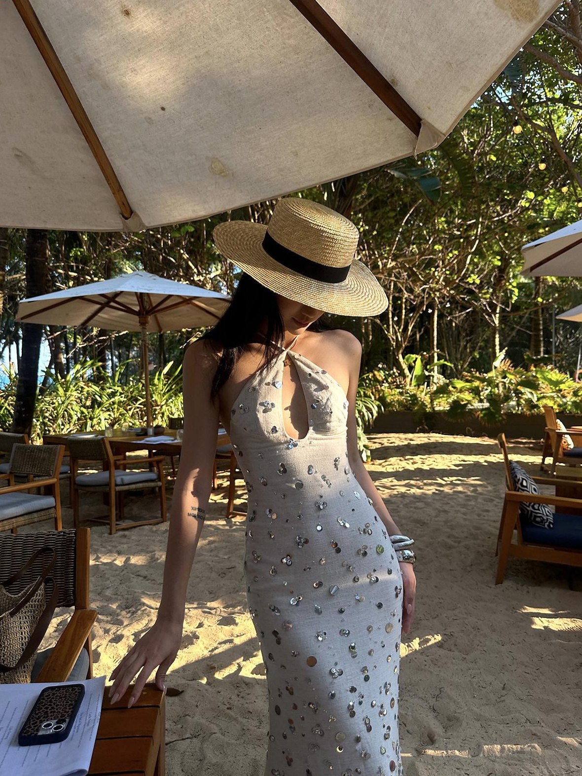 rovente Shimmer Spaghetti Strap Mermaid Dress Elegant Travel Linen Blend Maxi Desses