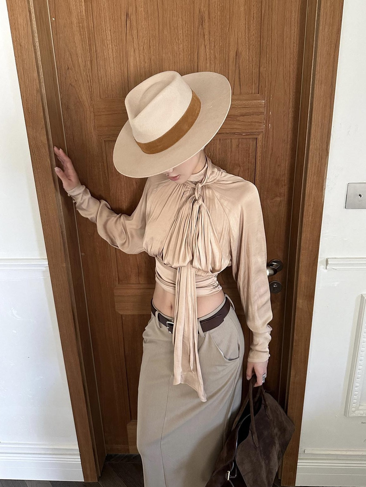 rovente Elegant Slim Waist Stand Collar Women Party Nude Polyester Long Sleeve Cop Tops