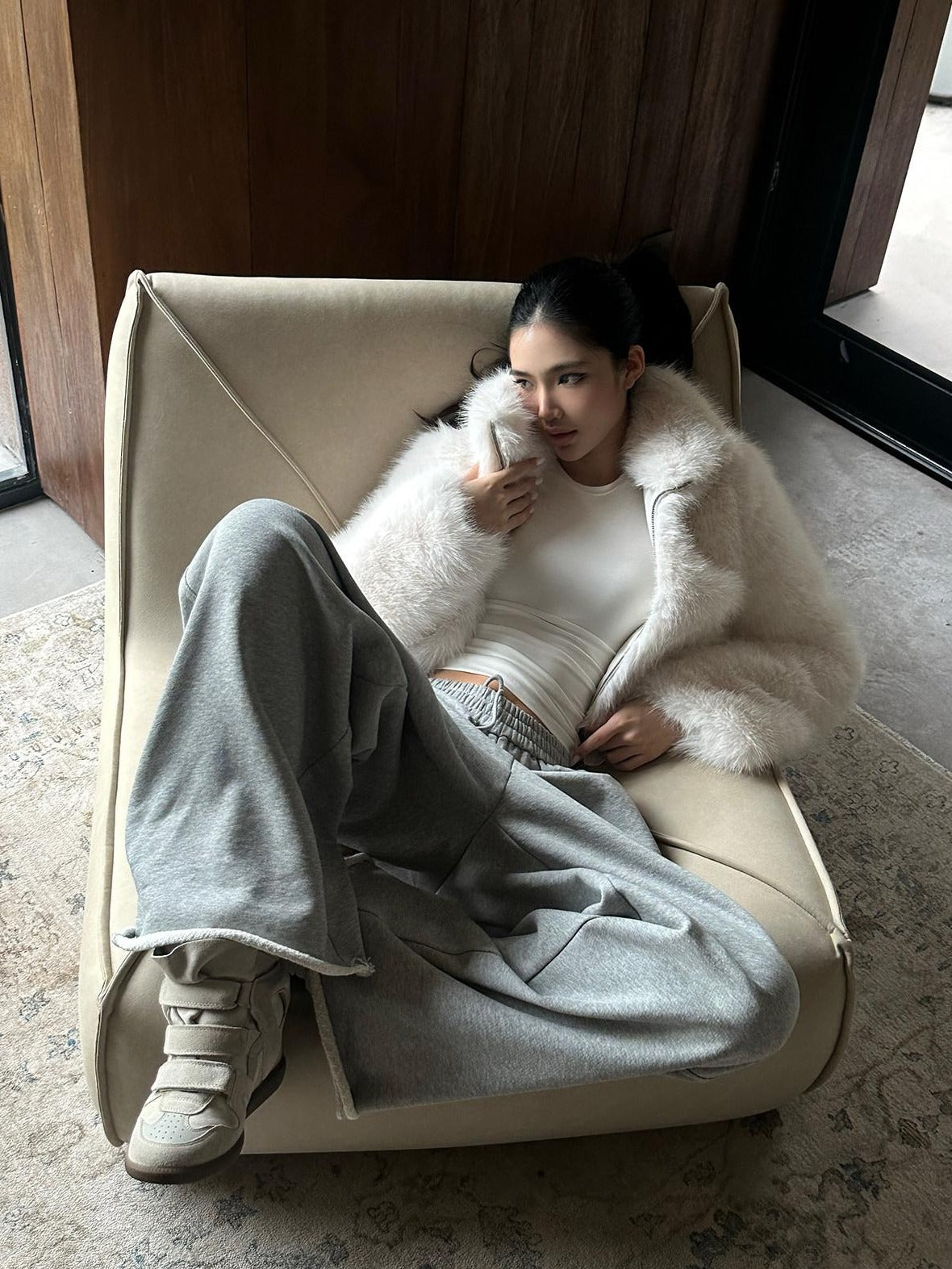 rovente Stretch Slim Fit Casual Round Neck Womens White Knit Long Sleeve T-Shits