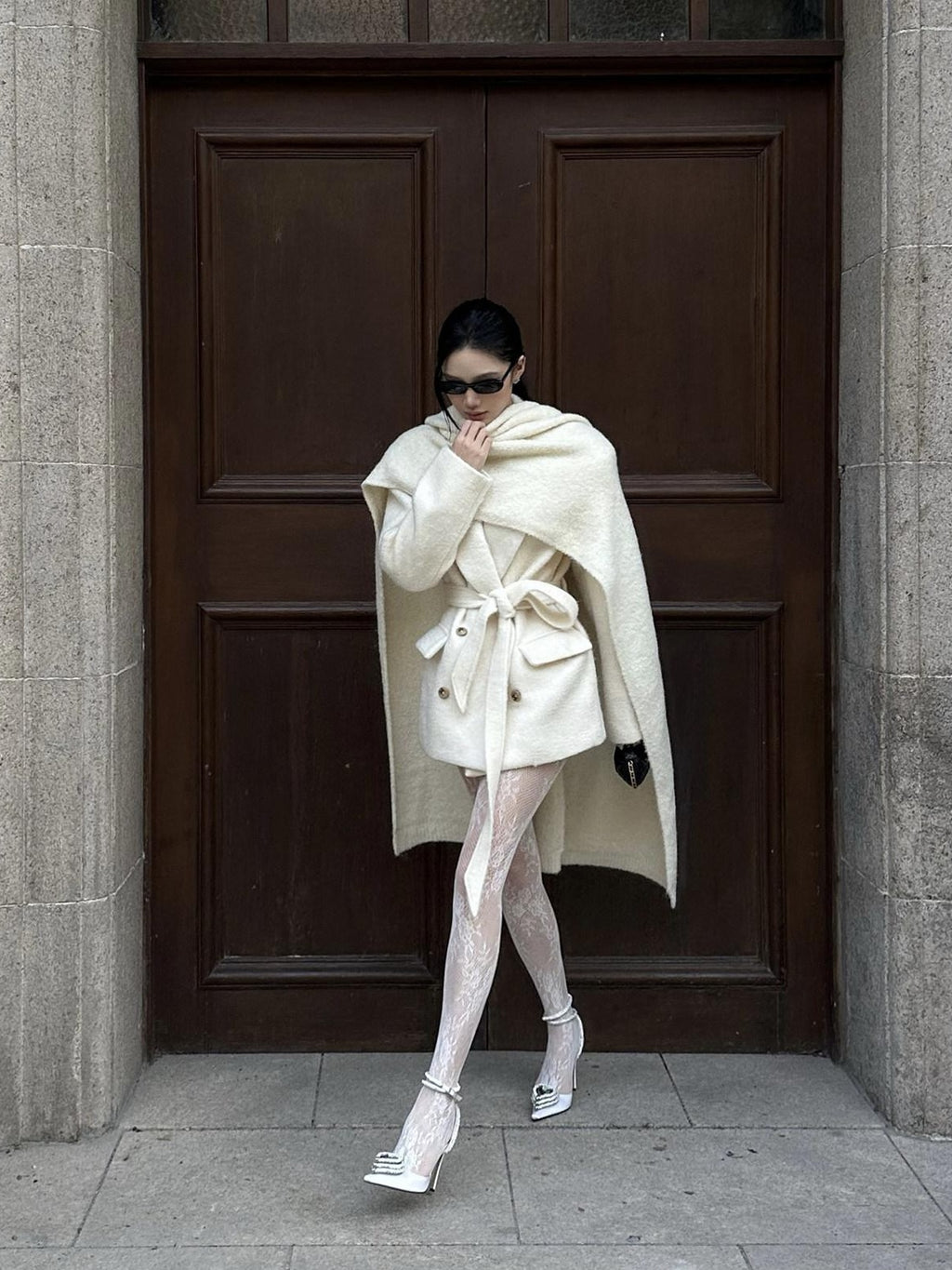rovente Warm Wool Blend Double Breasted Oversized Commuter Women Ivory Shawl Wool Coats