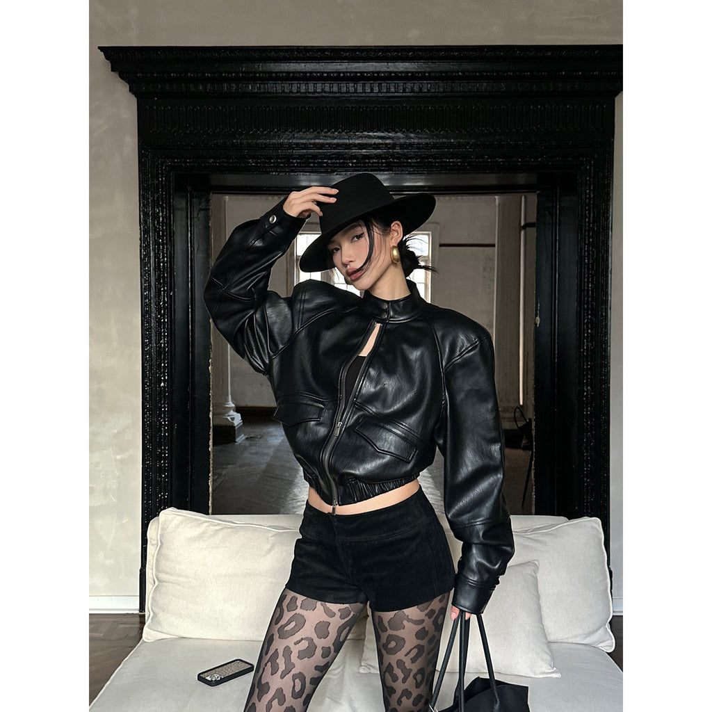 rovente_Sleek_Pu_Leather_Zipper_Casual_Women_Slim_Straight_Natural_Waist_Black_Shots_MISSTT