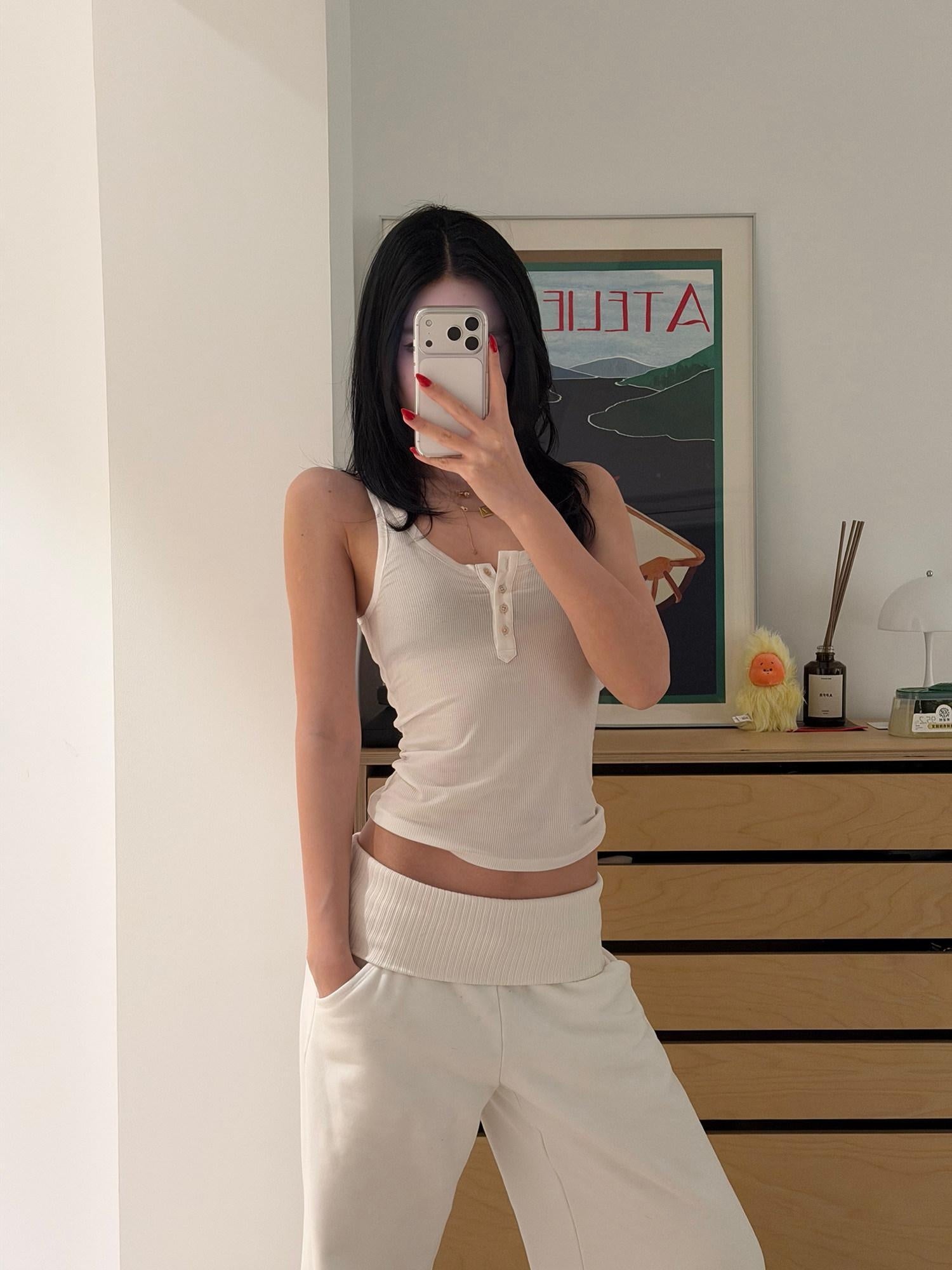 rovente Lyocell High Stretch Casual Slim U Neck Button Women White Basic Camisoles