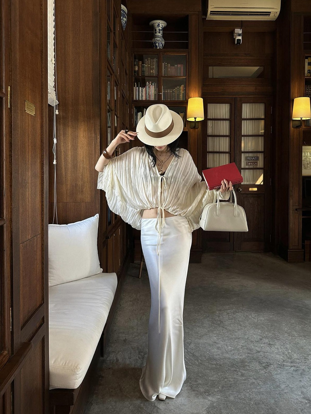 rovente Breathable Elegant V-neck Tie Cardigan Women White Long Sleeve Cop Tops