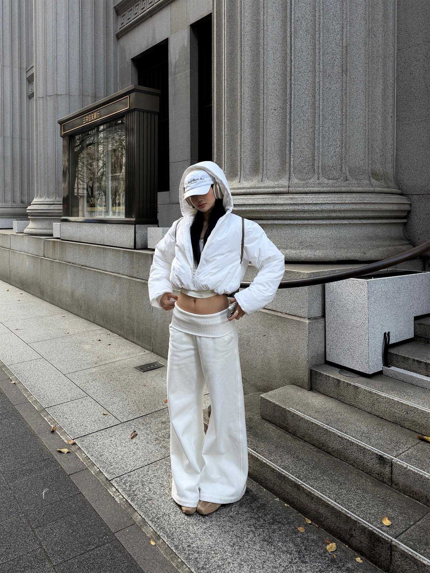 rovente High Stretch High Waist Flare Pocket Casual Minimalist Women White Sweatpants