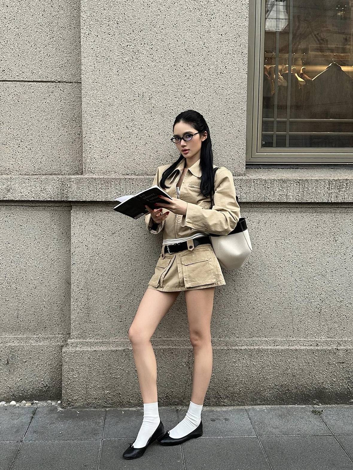 rovente Cotton Slim Fit Zipper Casual Cropped Khaki Longsleeve Women Copped Jackets