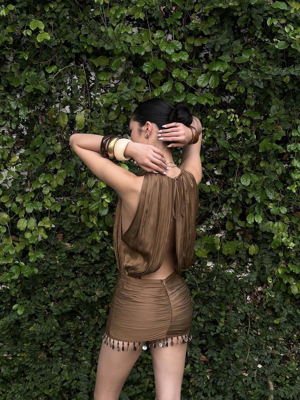 rovente Pleated Vacation Bodycon Spaghetti Strap Sleeveless Brown Polyester Mini Desses