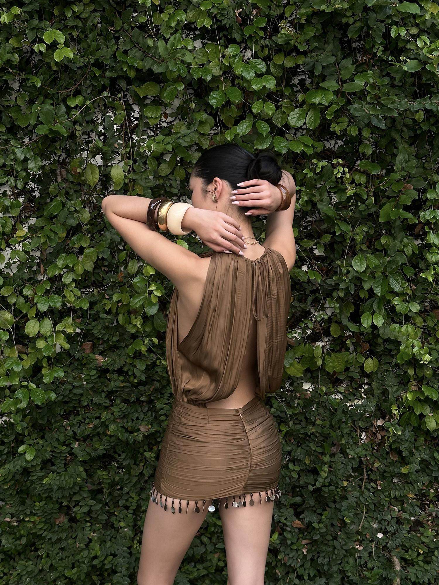 rovente Pleated Vacation Bodycon Spaghetti Strap Sleeveless Brown Polyester Mini Desses