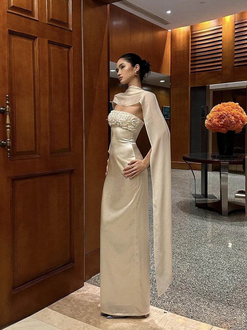 rovente test Elegant Sequin Strapless Natural Waist Fitted Zipper White Maxi Dresses