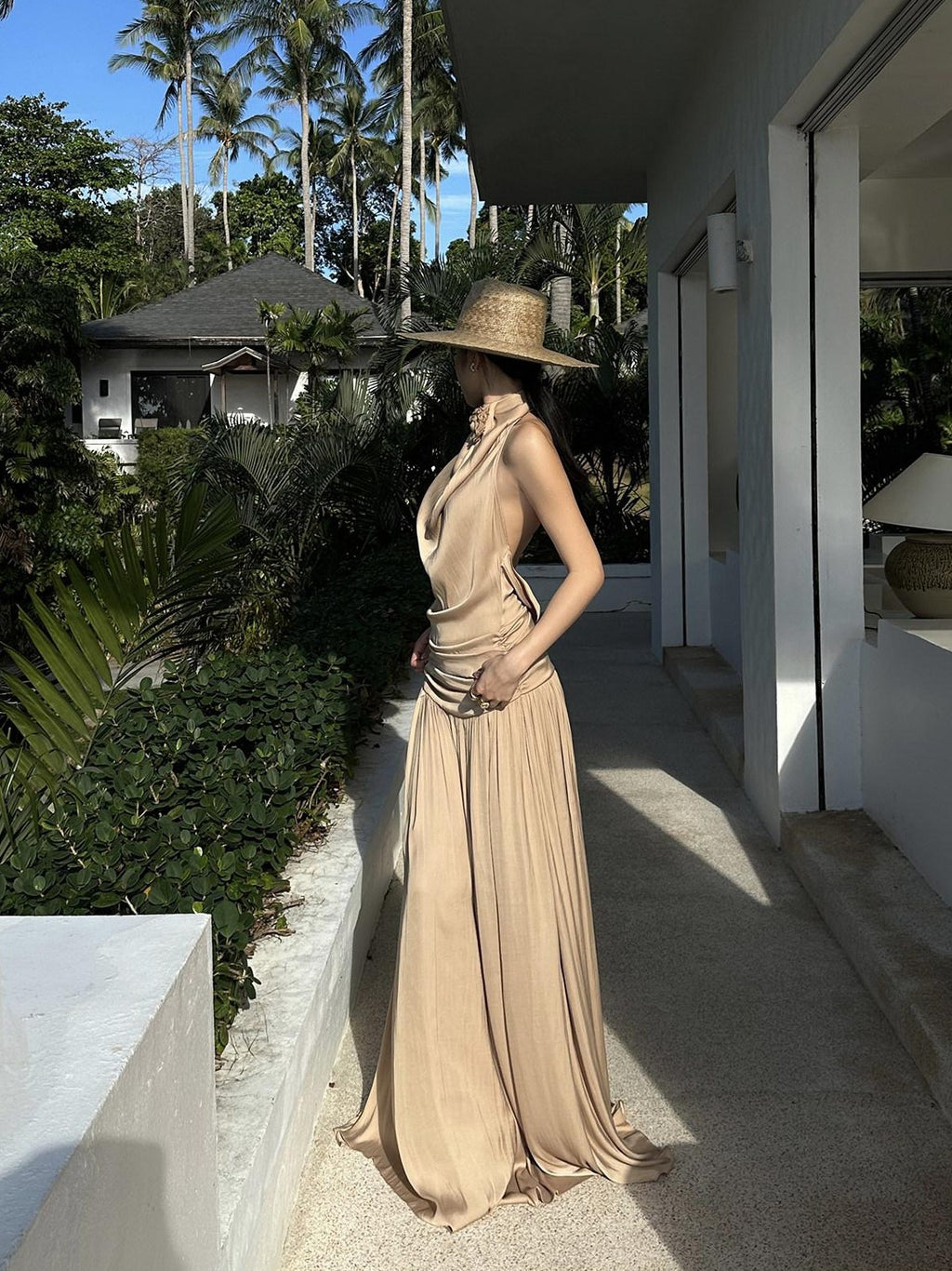 rovente test Elegant Halter Neck Solid Apricot Sleeveless Slim A Line Party Women Maxi Dresses
