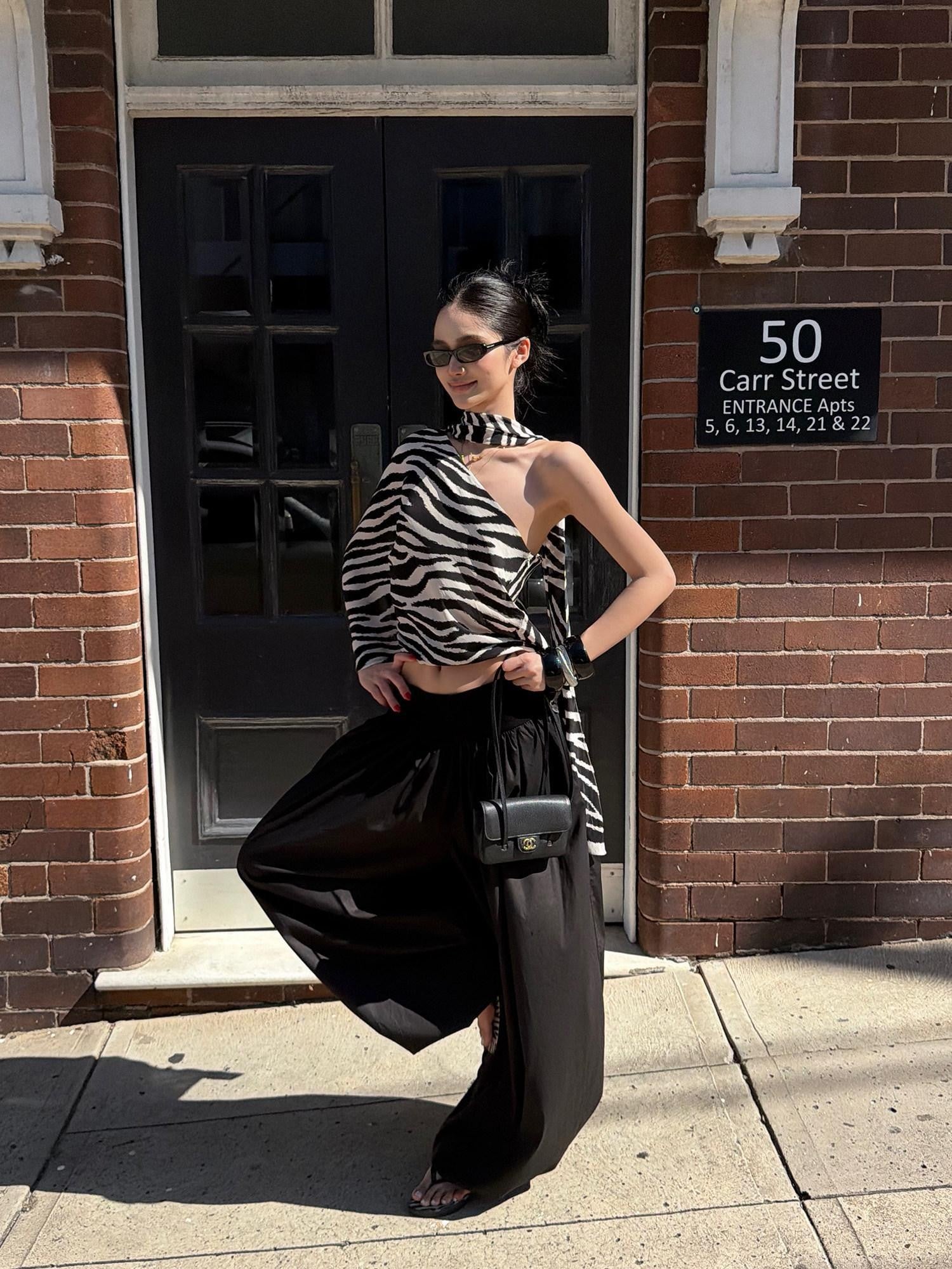 rovente Black White Zebra Contrast Loose Sleeveless Slant Neck Rayon Off Shoulde Cop Tops