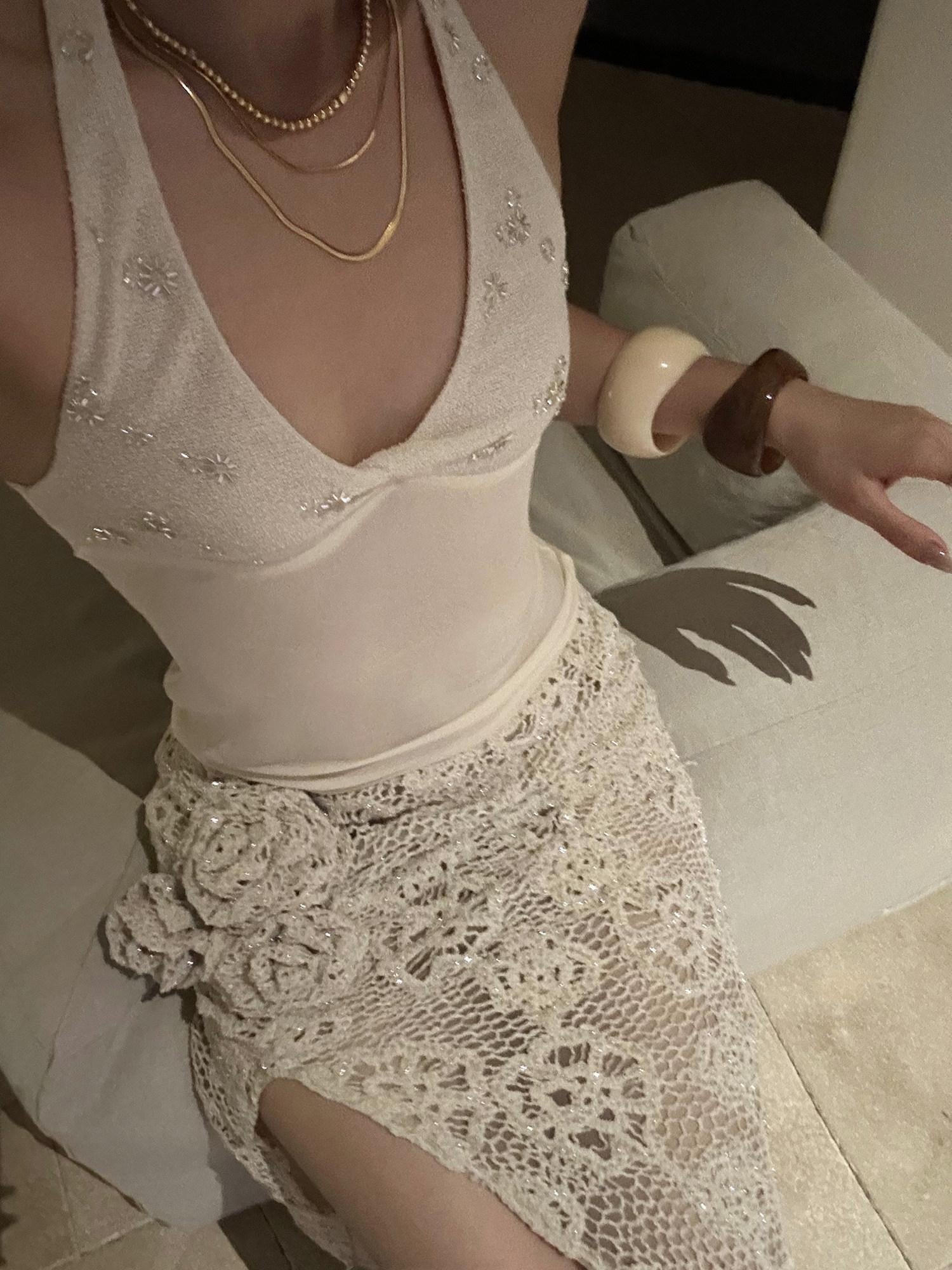 rovente Sparkle Sequin Splice Slim Fit Office Chic White Polyester Camisoles