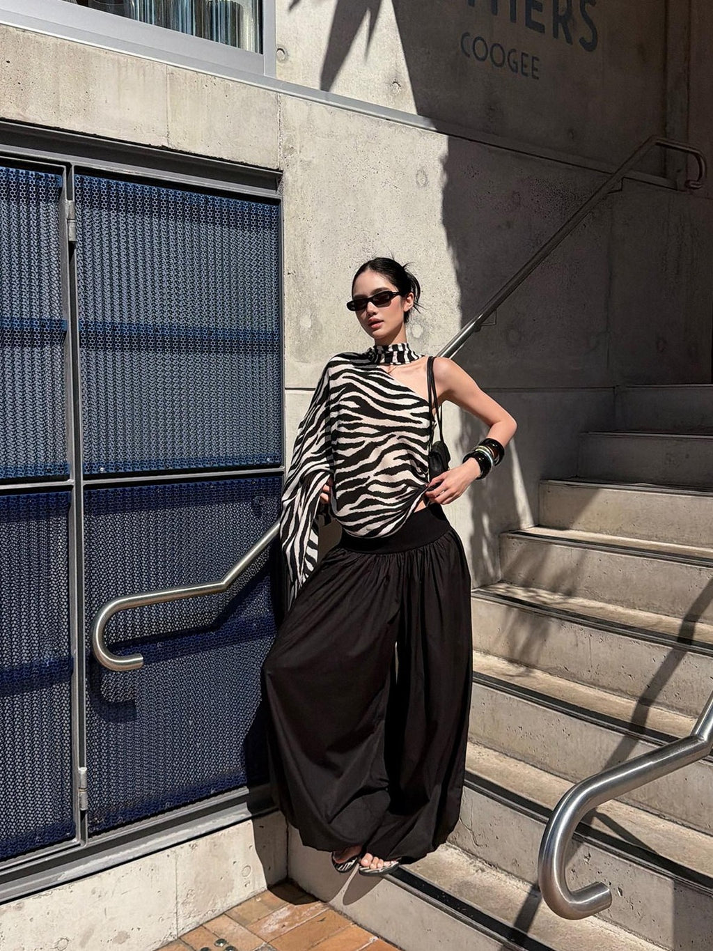 rovente Black White Zebra Contrast Loose Sleeveless Slant Neck Rayon Off Shoulde Cop Tops