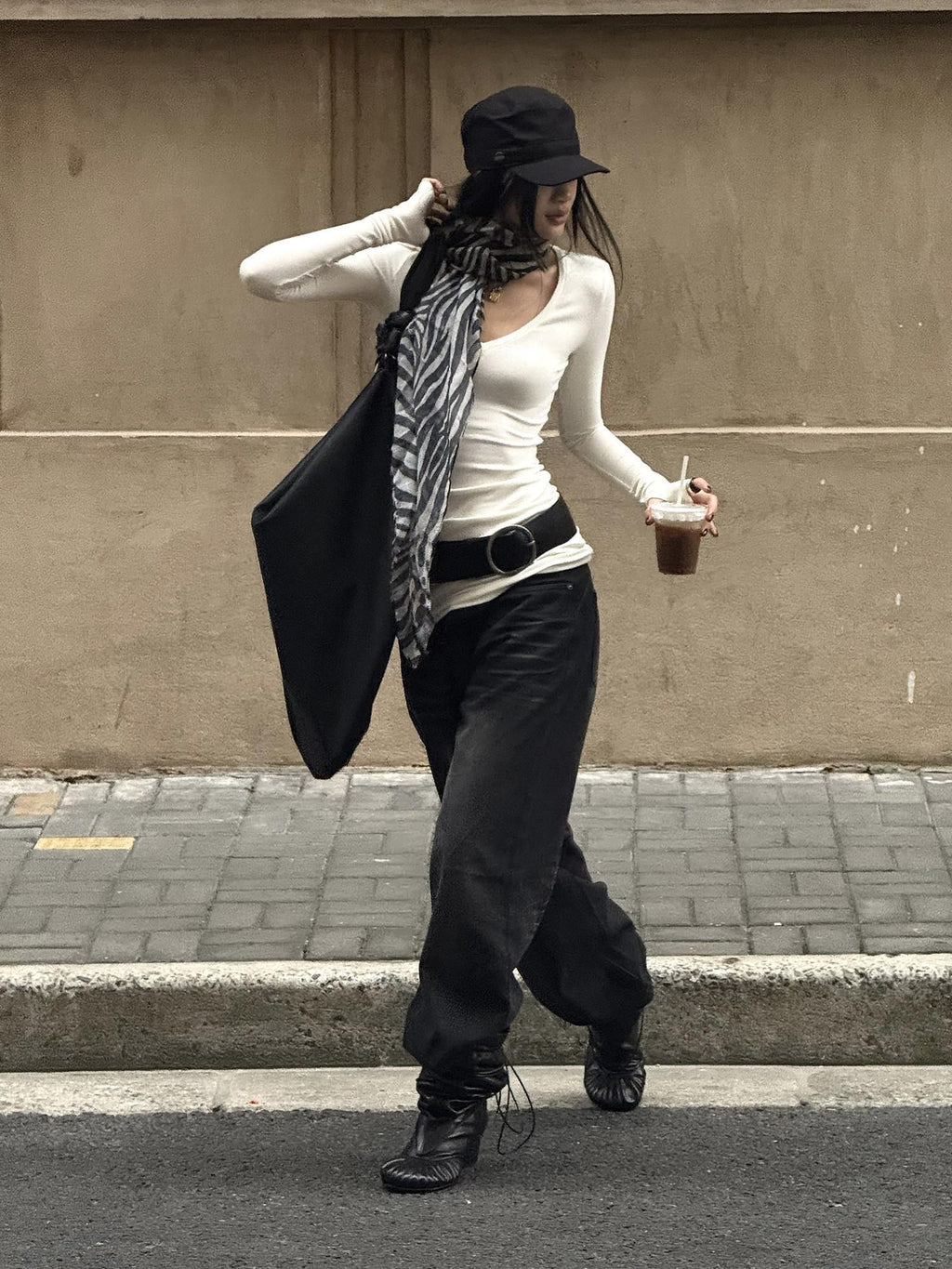 rovente V-neck Long Sleeve High Stretch Slim Fit Printed Casual Viscose Midi Desses