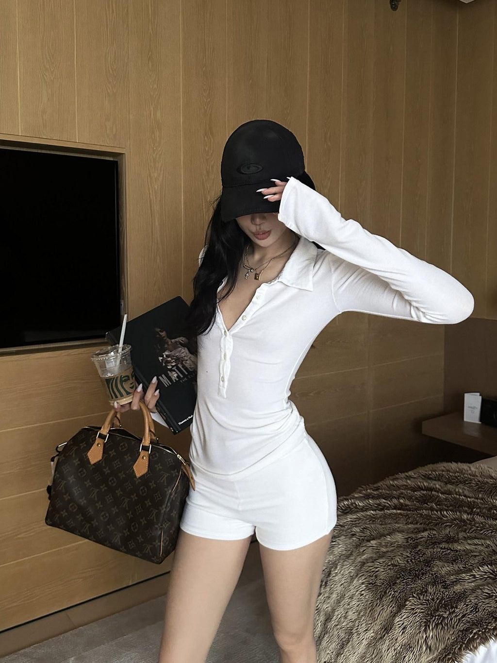 rovente Soft Knit V-neck Button Slim Casual Women White Long Sleeve Top & Shots Sets