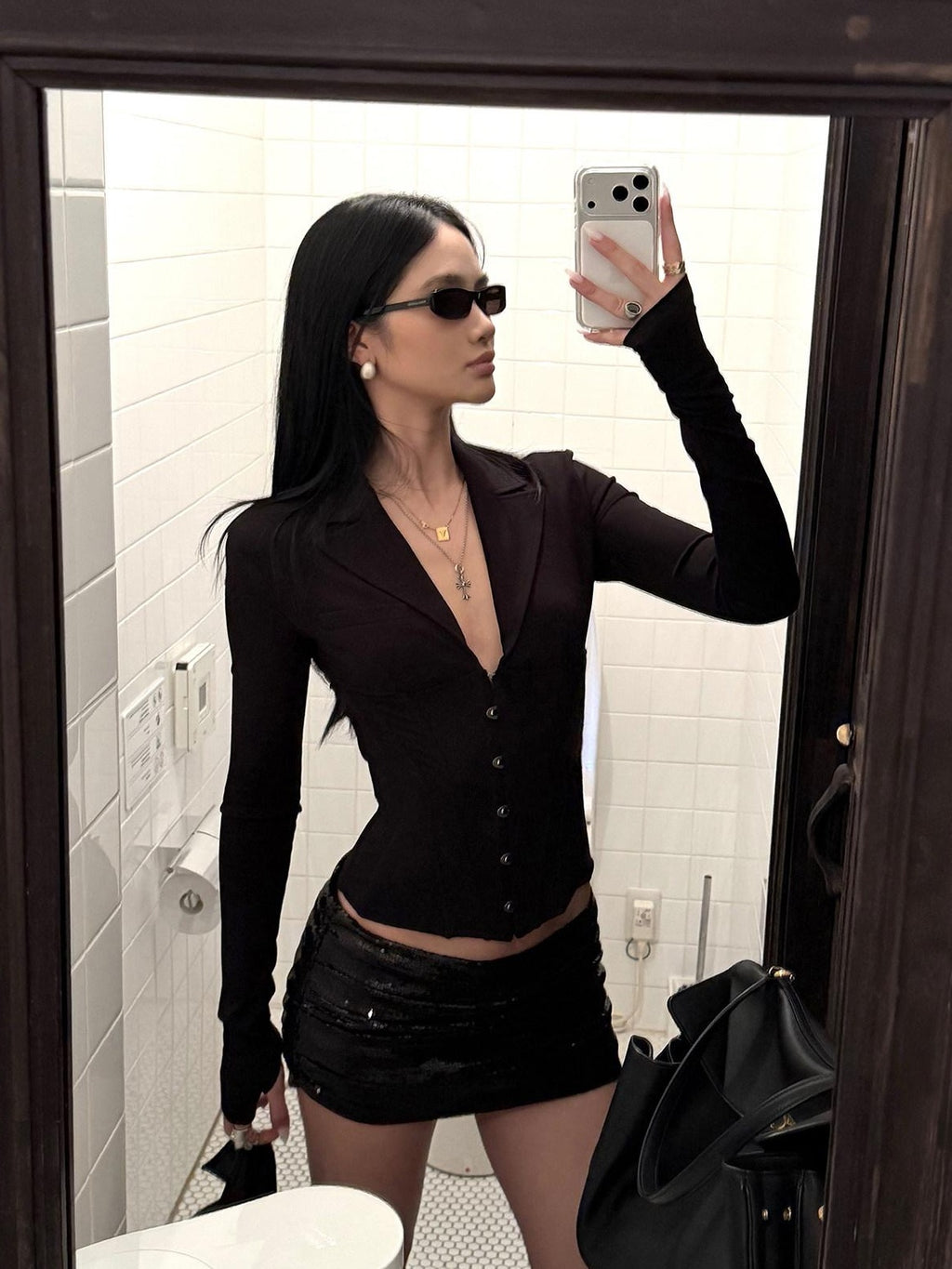 rovente Breathable Skinfriendly Elegant Slim V-neck Button Long Sleeve Women Black Shits