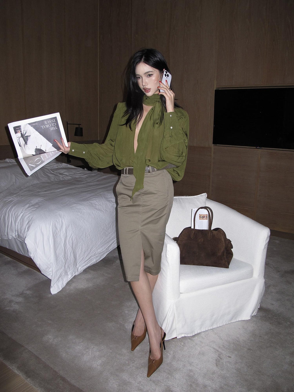rovente Front Slit Mid Rise Straight Fit Women Cotton Blend Zipper Closure Midi Skits