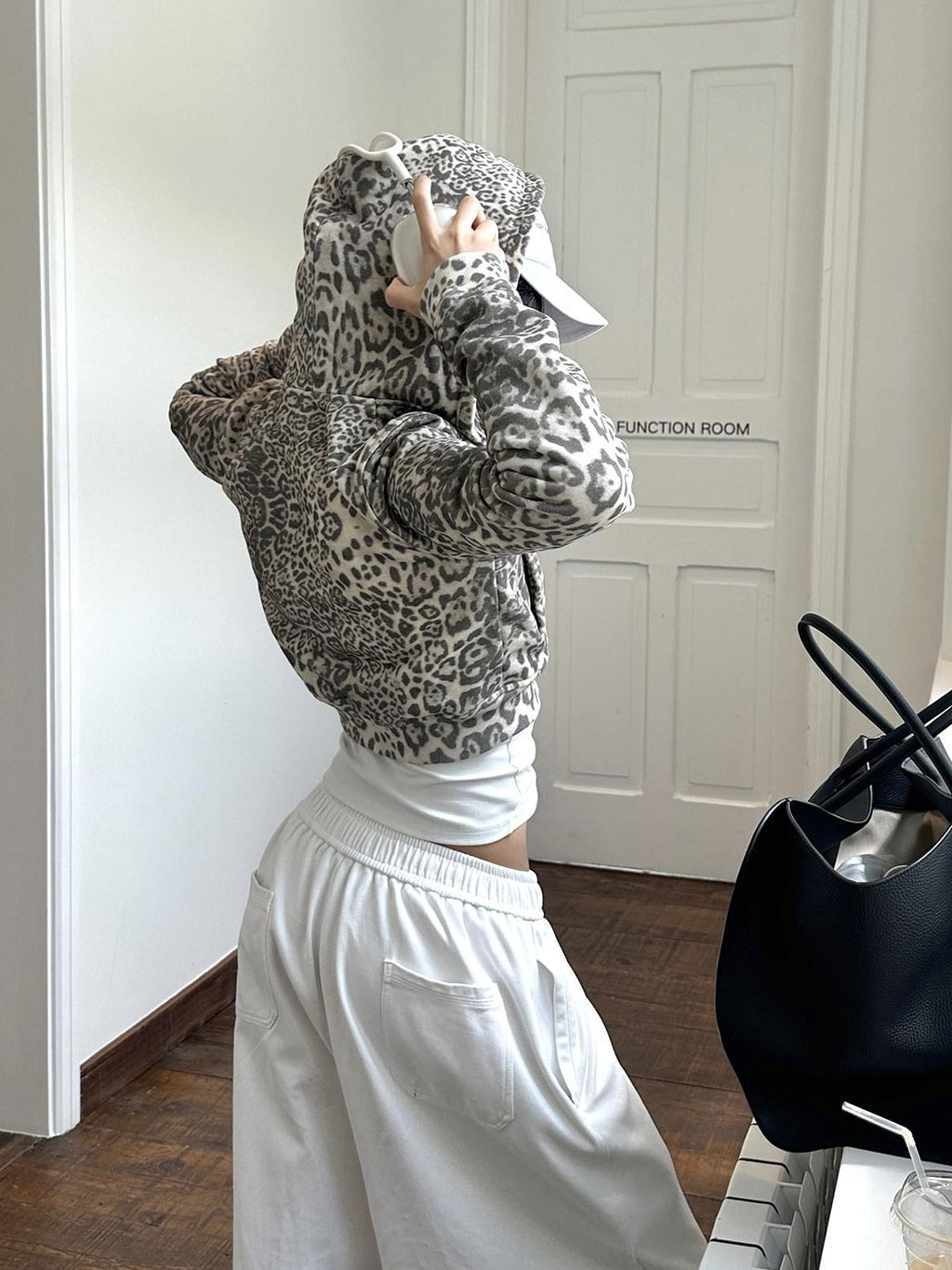 rovente Leopard Print Oversized Cropped Hooded Zip Women 100 Percent Cotton Hoodie