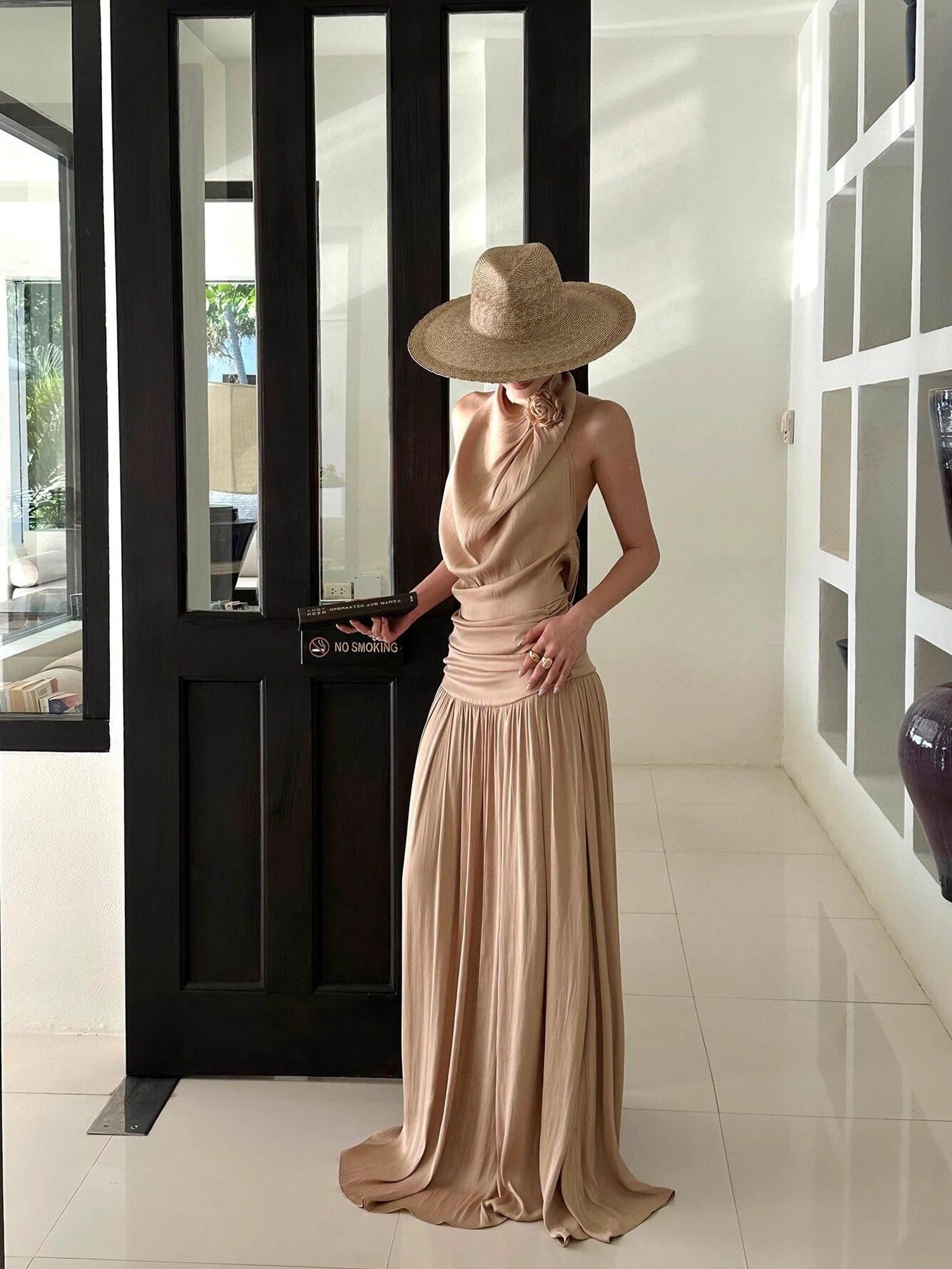 rovente test Elegant Halter Neck Solid Apricot Sleeveless Slim A Line Party Women Maxi Dresses