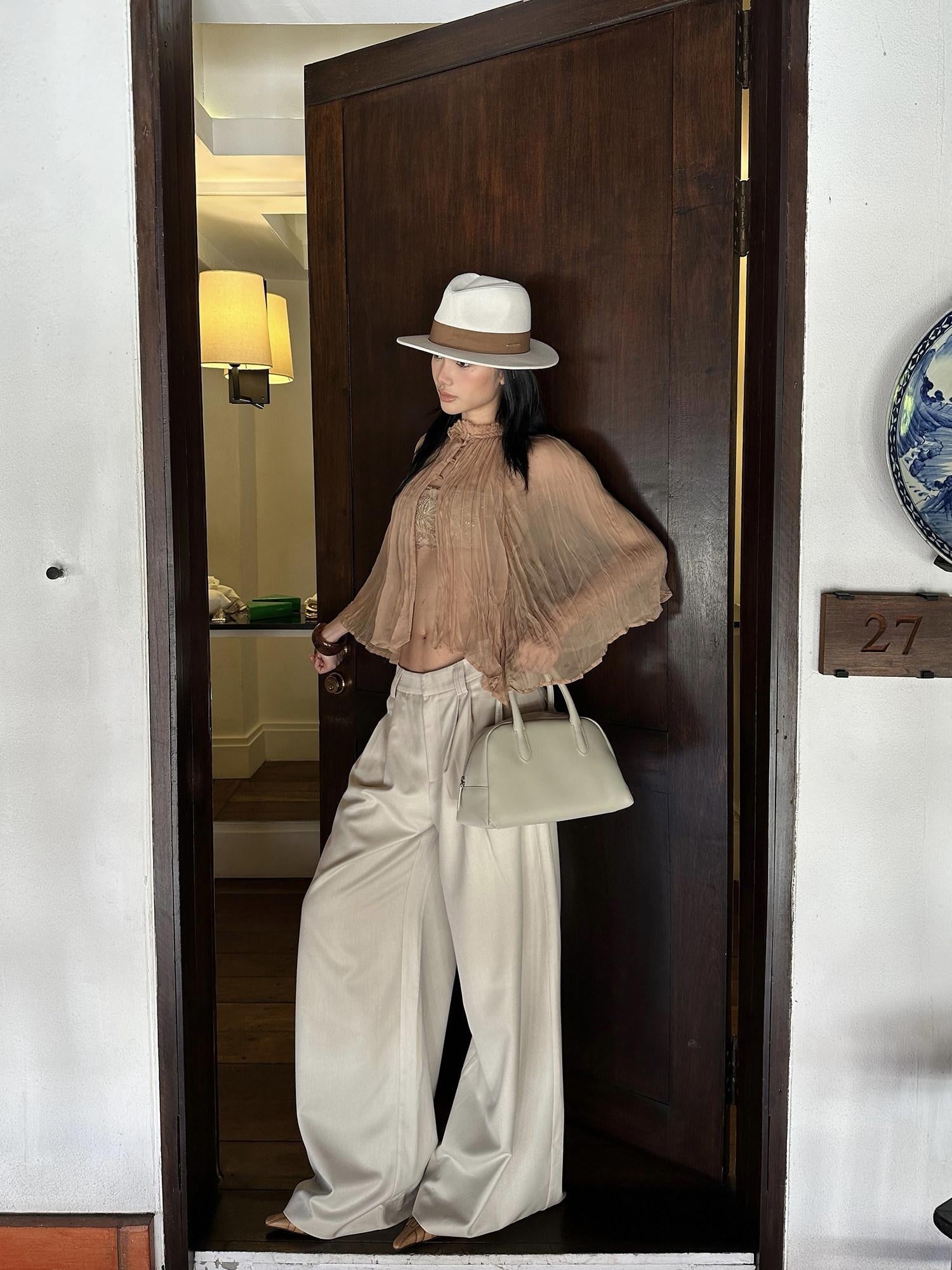 rovente Soft Stretch Beige Casual Simple Pockets Low Waist Woven Women Wide Leg Pants