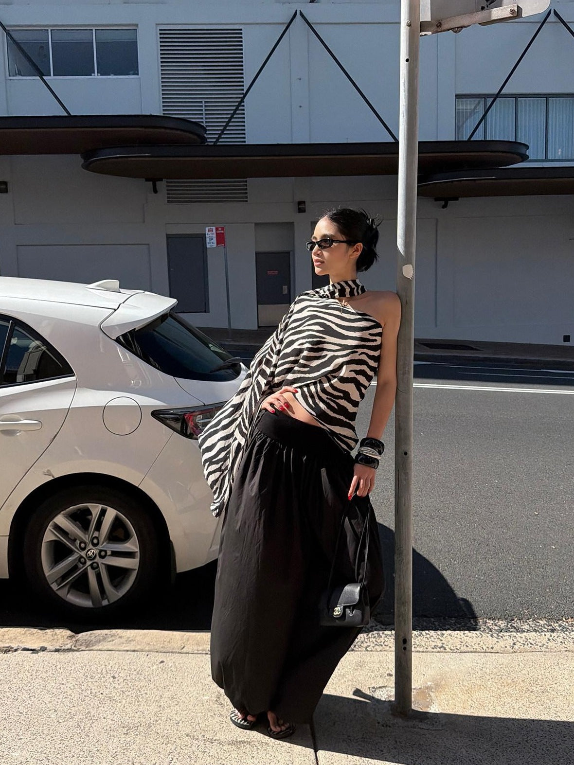 rovente Black White Zebra Contrast Loose Sleeveless Slant Neck Rayon Off Shoulde Cop Tops