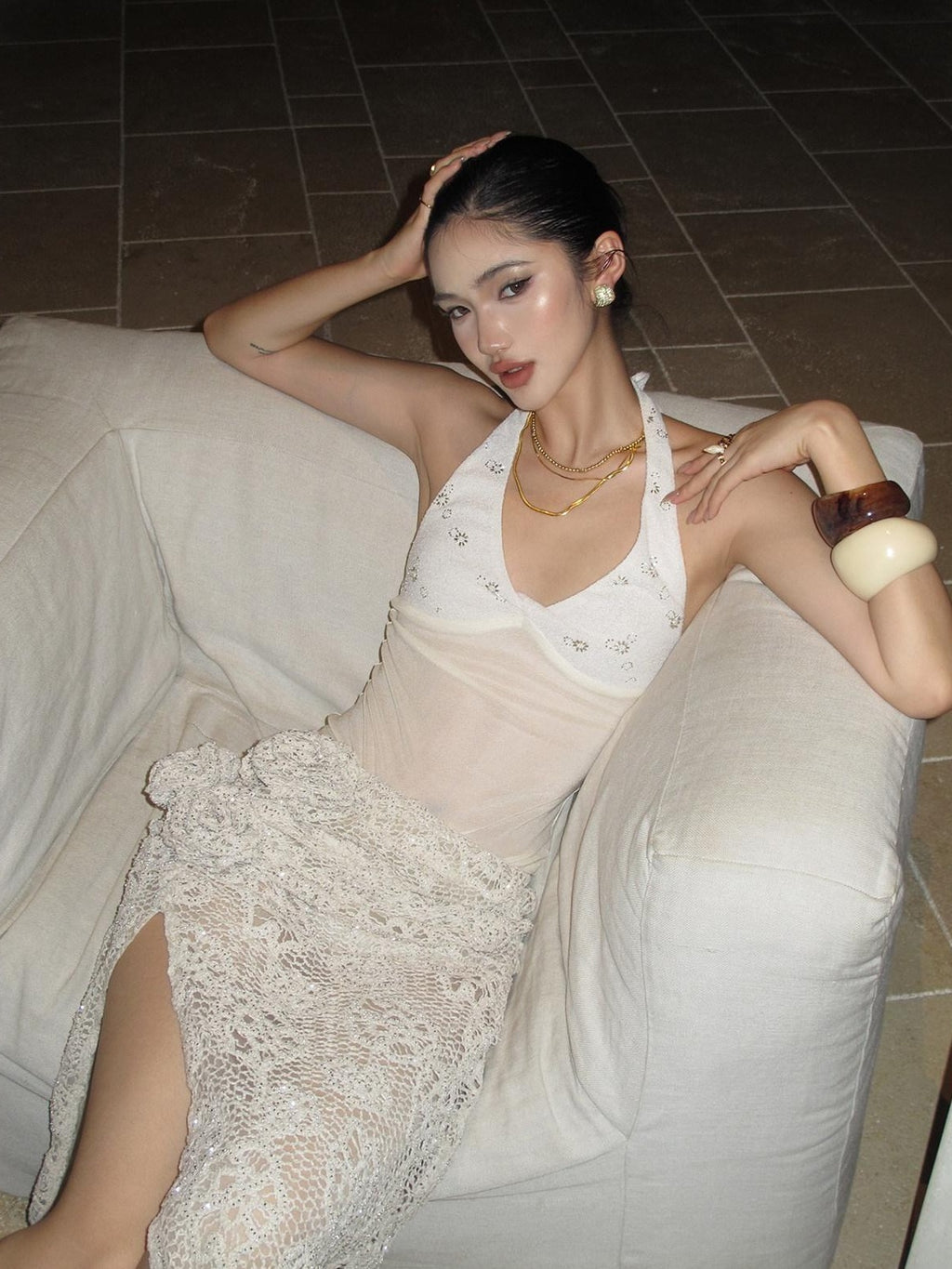 rovente Sparkle Sequin Splice Slim Fit Office Chic White Polyester Camisoles