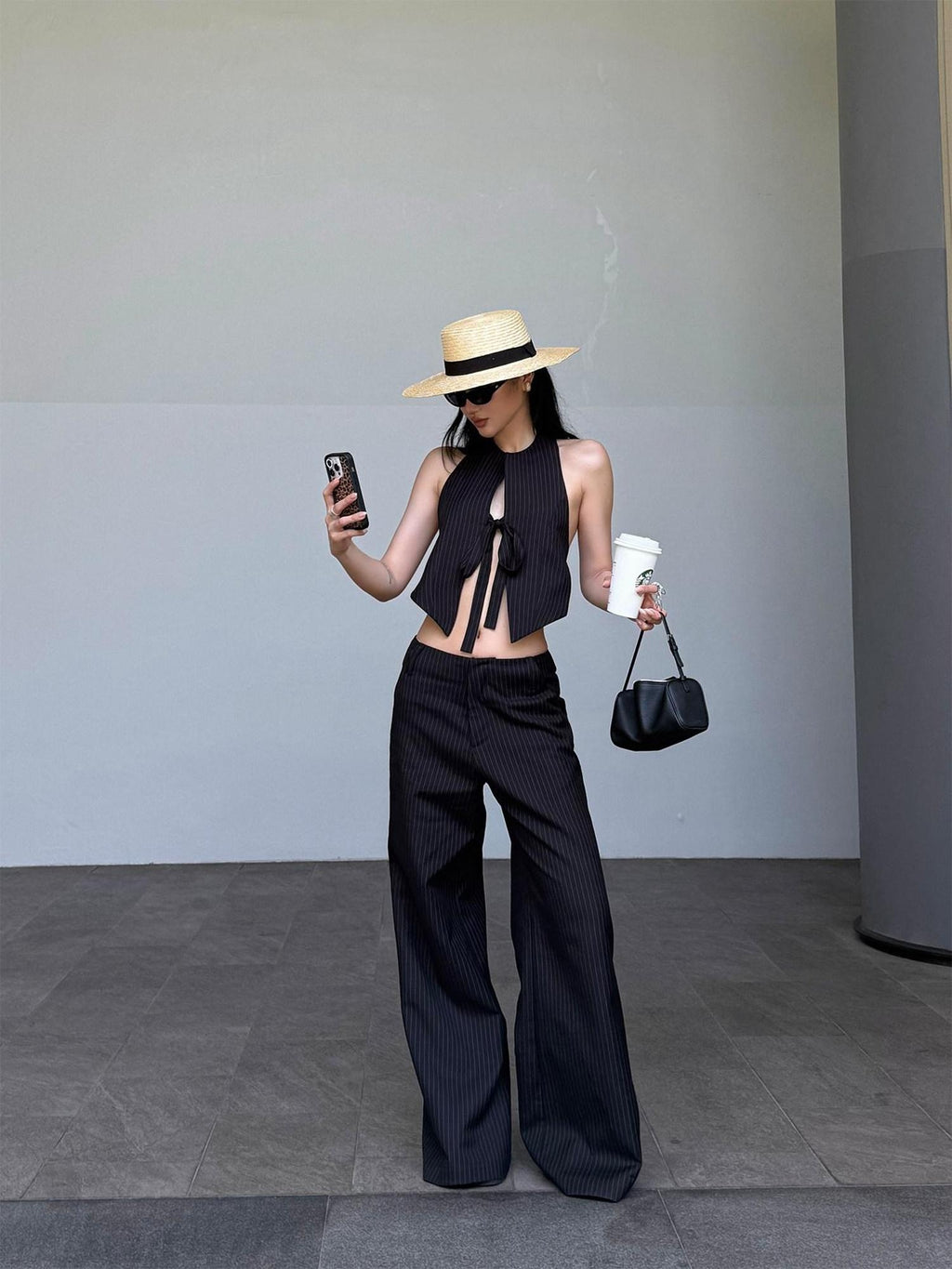 rovente Original Design Halter Neck Cropped Solid Black Women Polyester Cotton Camisoles