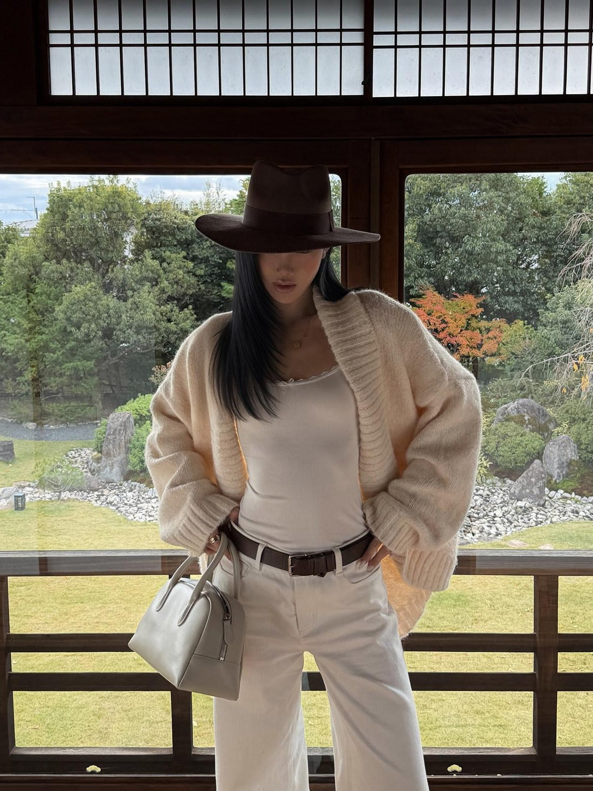 rovente Comfortable Soft Knit Asymmetrical Relaxed Fit For Women Daily White Cadigans