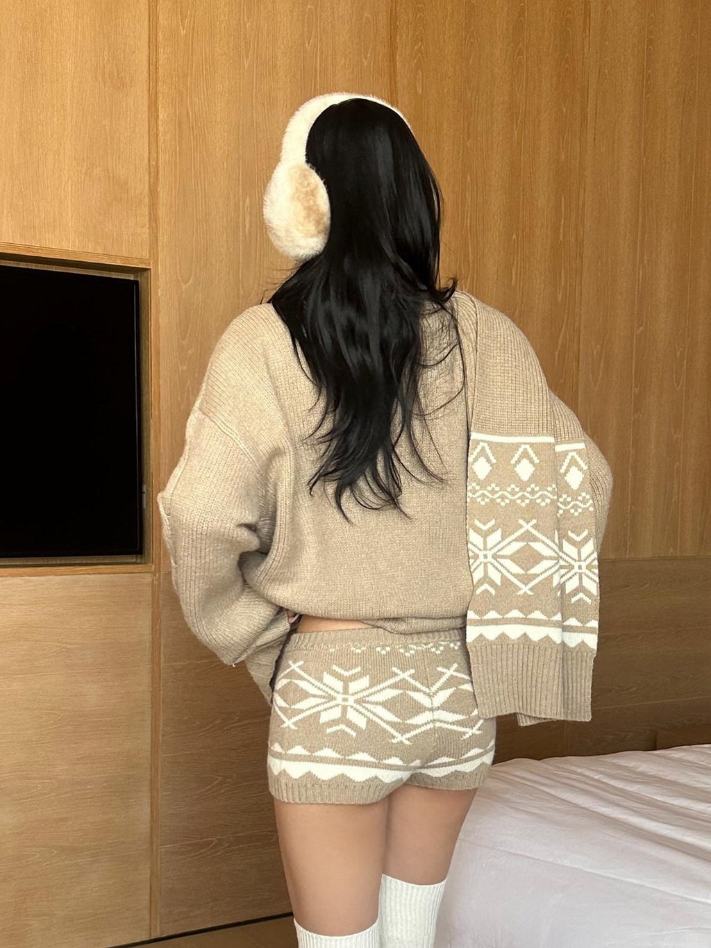 rovente Warm Button Cardigan Loose Commuter Knit Apricot Sweater Shorts Top & Shots Sets