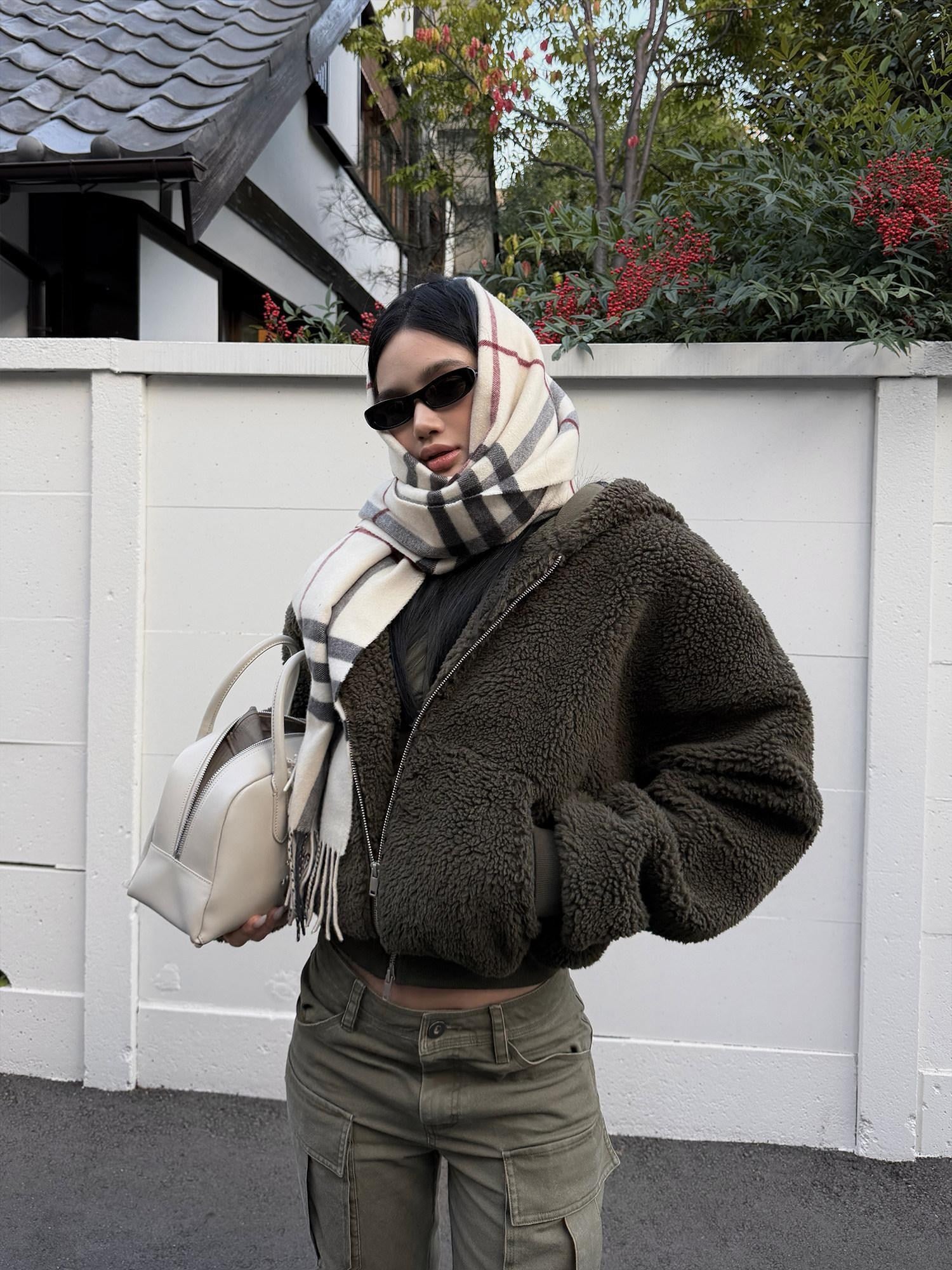 rovente Warm Polyester Hooded Zip Cropped Casual Women Green Diagonal Pocket Hoodie