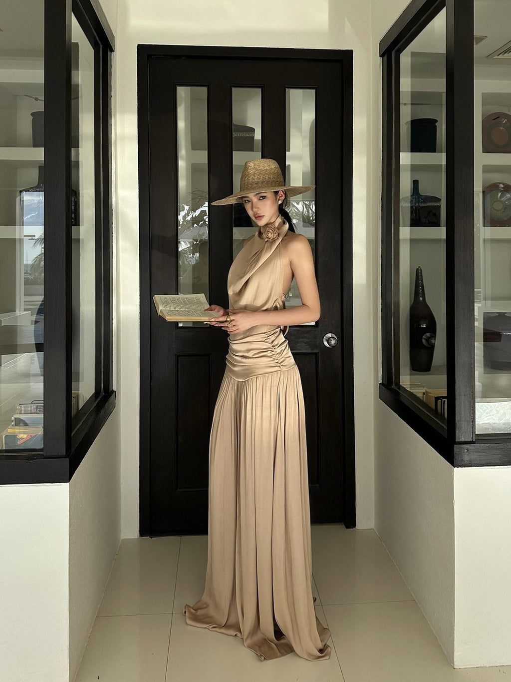 rovente Elegant Halter Neck Slim Fit A Line Solid Polyester Party Travel Maxi Desses