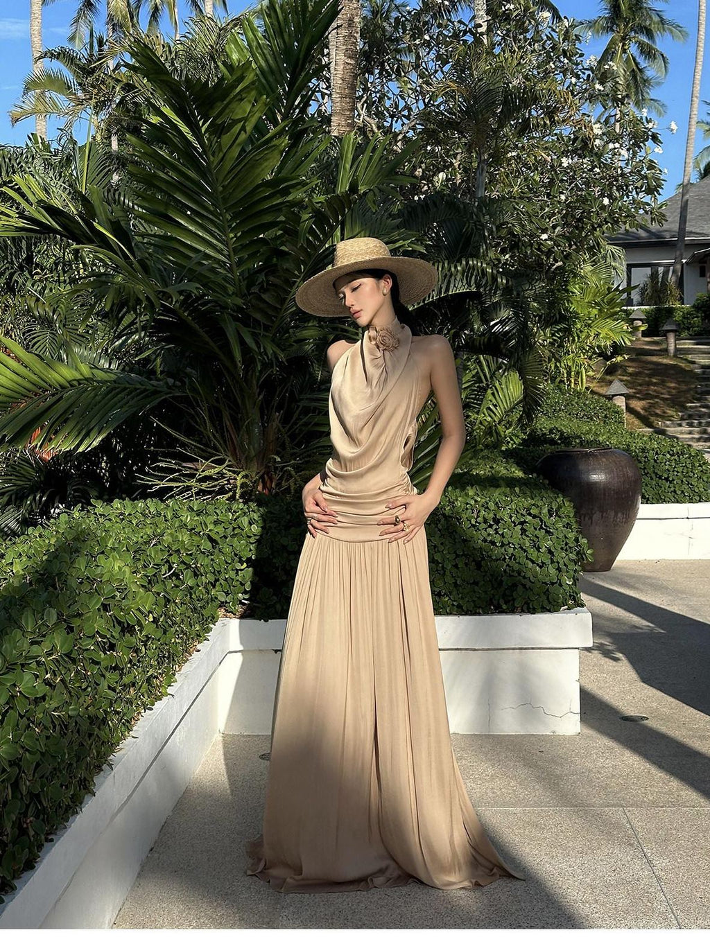 rovente test Elegant Halter Neck Solid Apricot Sleeveless Slim A Line Party Women Maxi Dresses