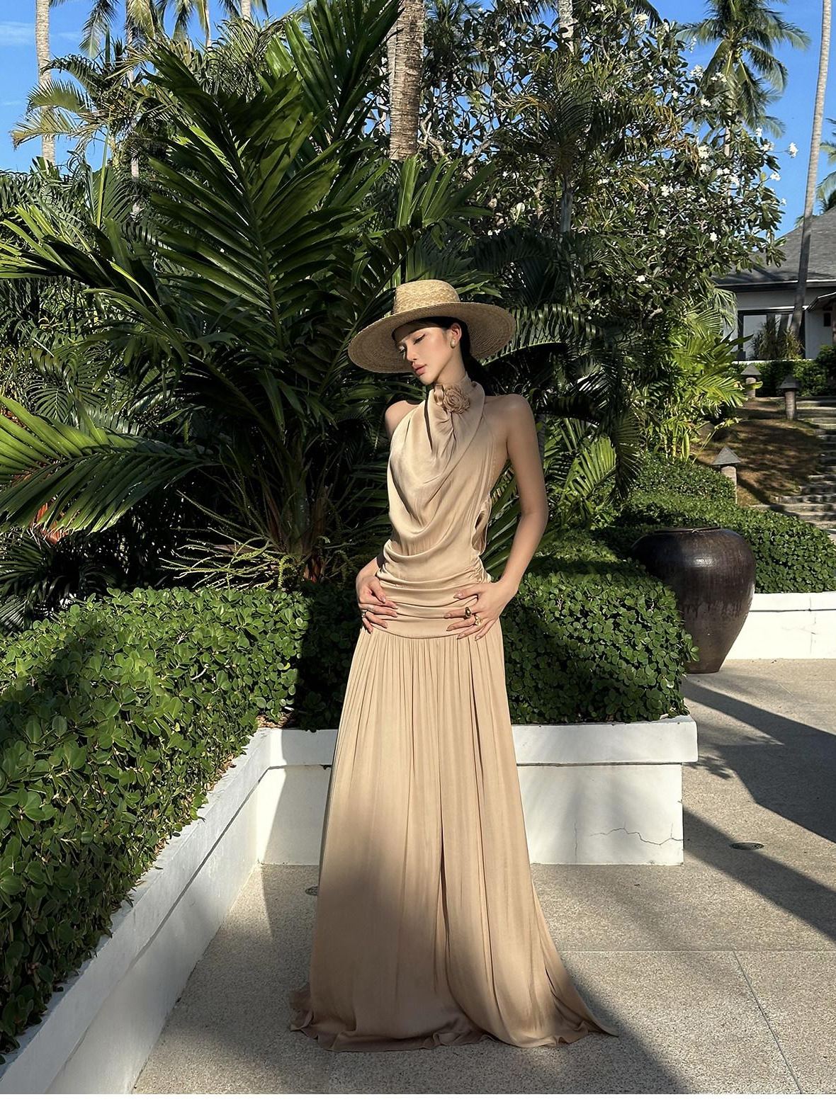 rovente test Elegant Halter Neck Solid Apricot Sleeveless Slim A Line Party Women Maxi Dresses