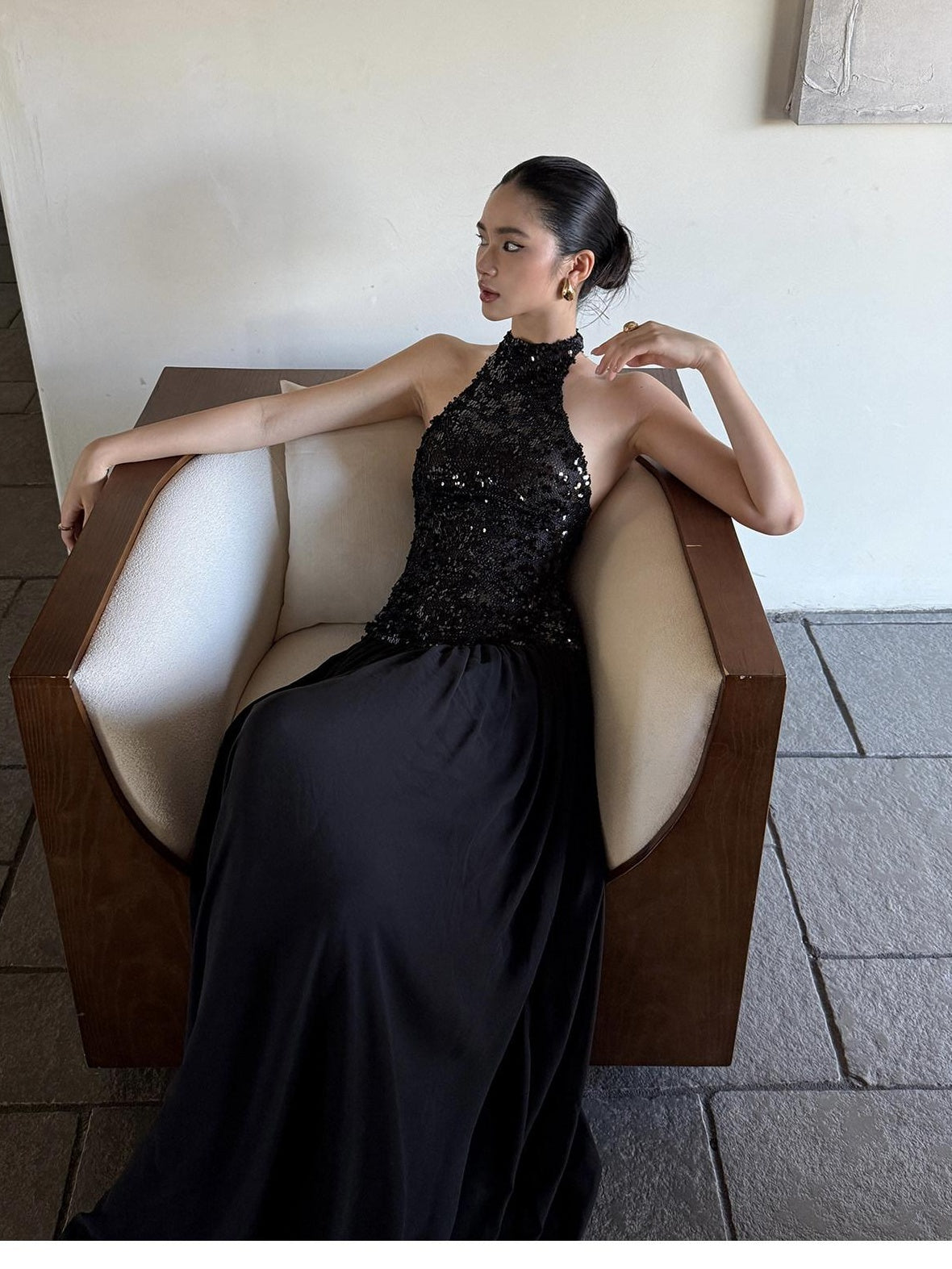 rovente test Shimmer Sequin Halter Neck Natural Waist Banquet Black Stretch Maxi Dresses