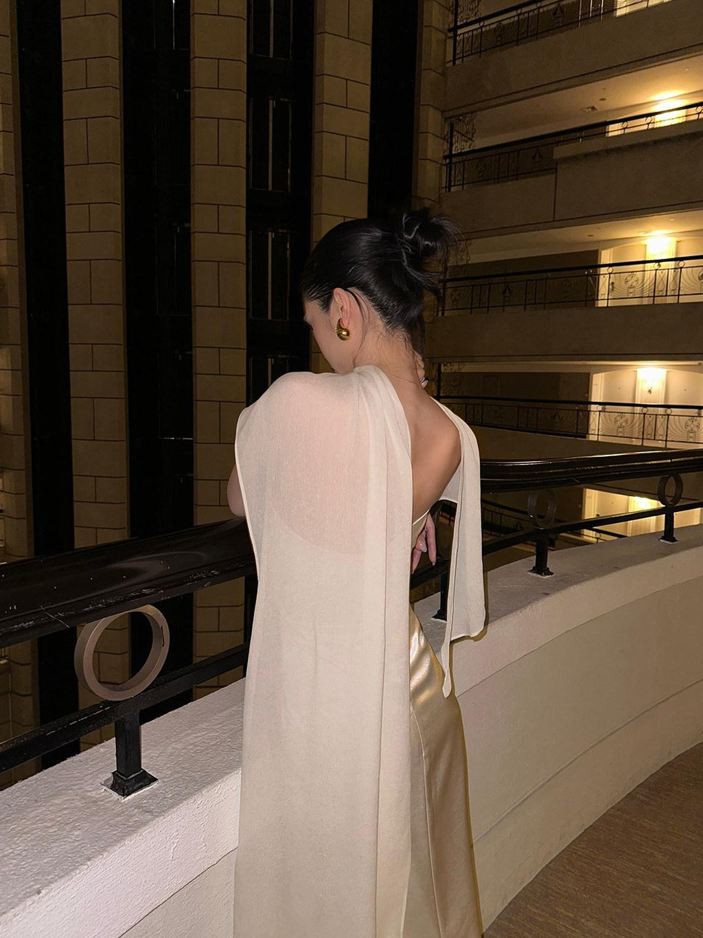 rovente Sparkling Sequin Elegant Fitted Strapless Zipper Evening Party White Maxi Desses