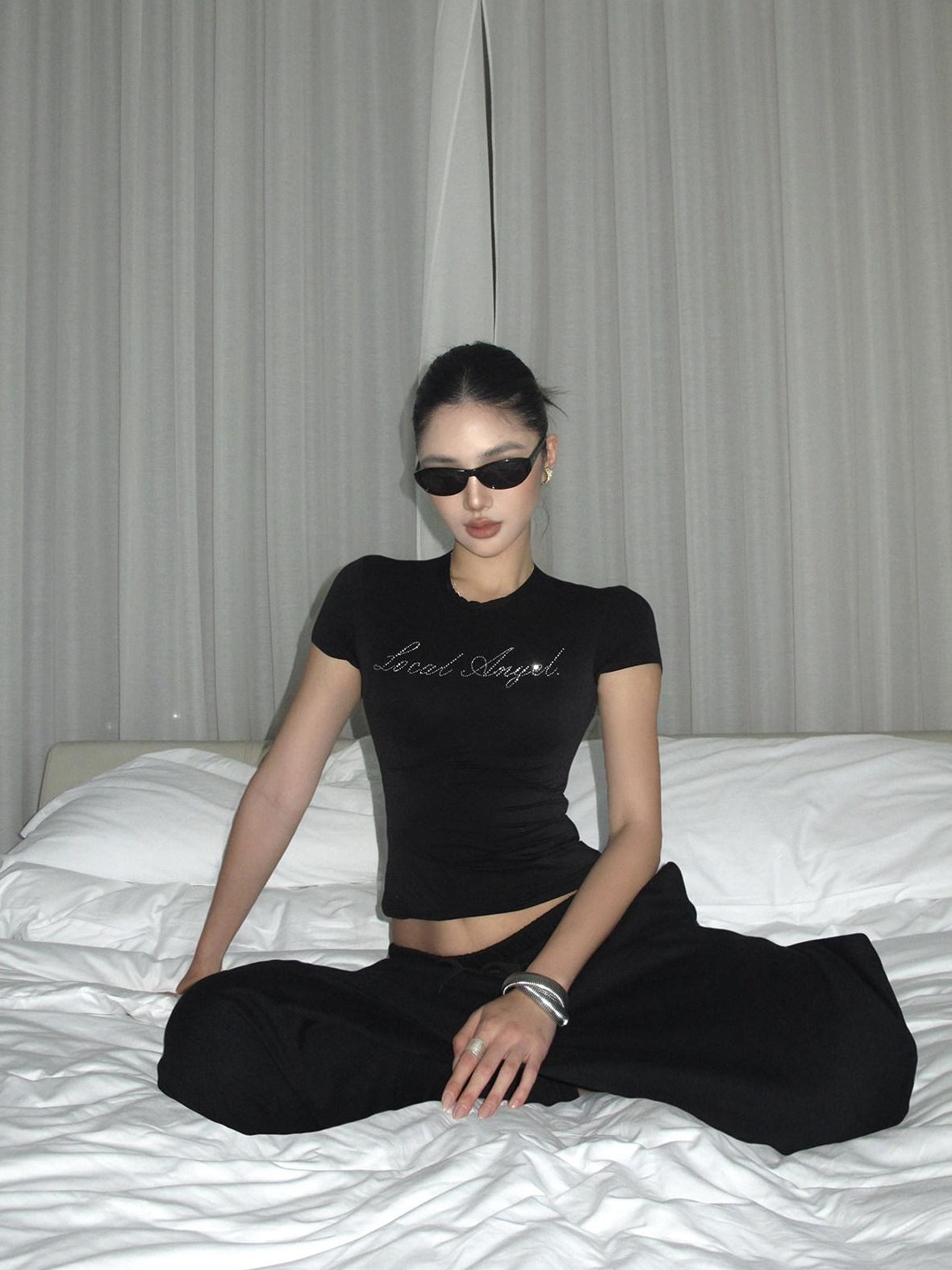 rovente Lightweight Stretch Slim Fit Round Neck Black Crop Long Sleeve Cop Tops