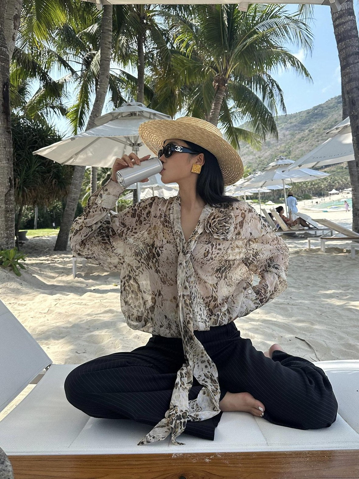 rovente Cooling Lightweight Loose Tie Neck Long Sleeve Leopard Print Women Office Shits