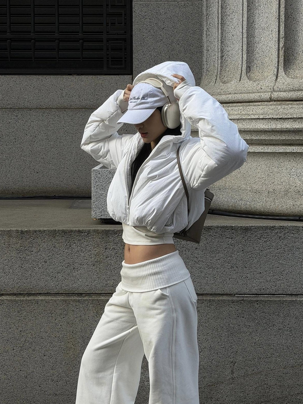 rovente Warm Thick Hooded Loose Minimal Commuter Nylon Zipper Pocket White Puffe Jackets